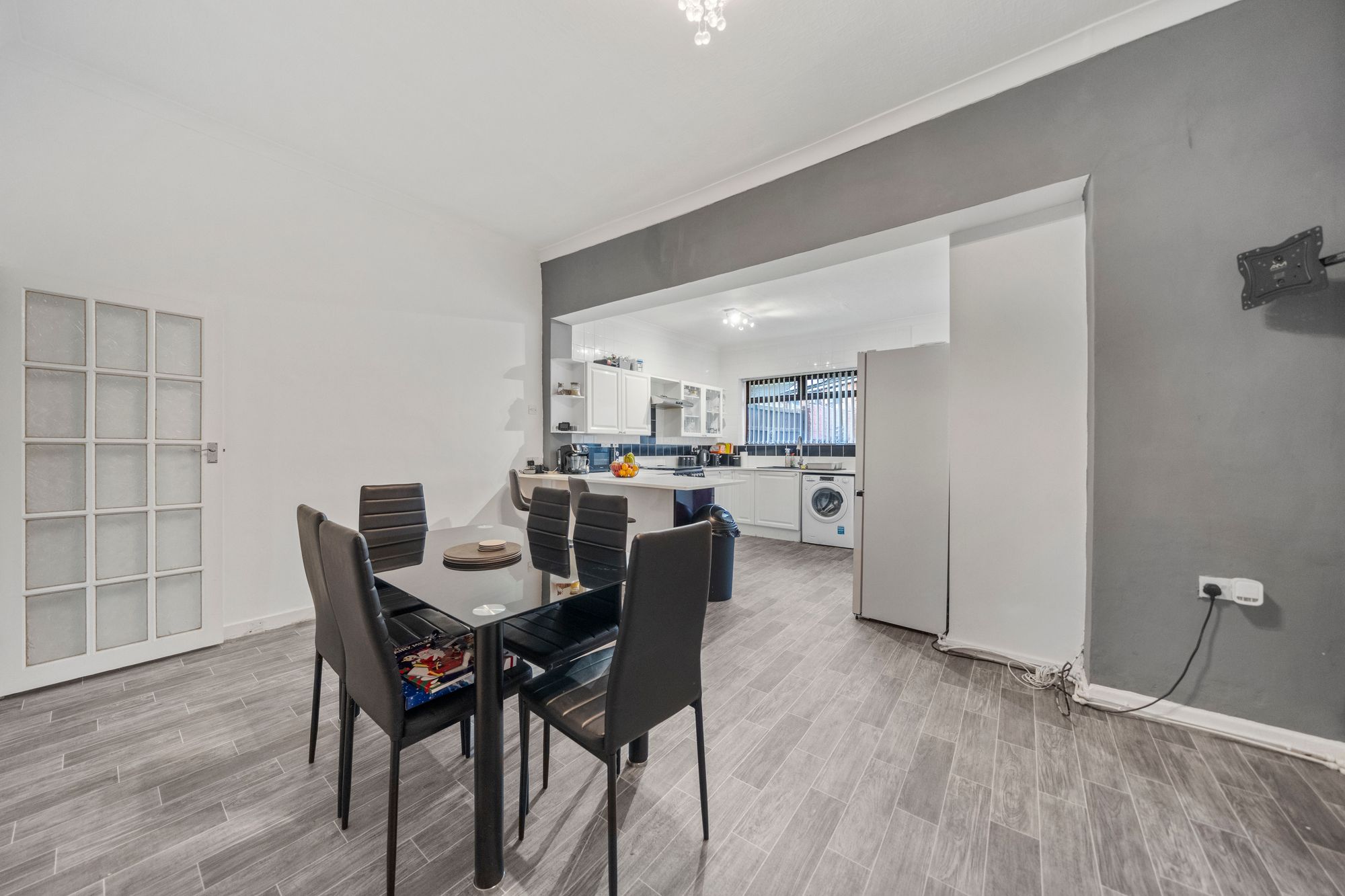 St. Helens Road, Leigh, WN7