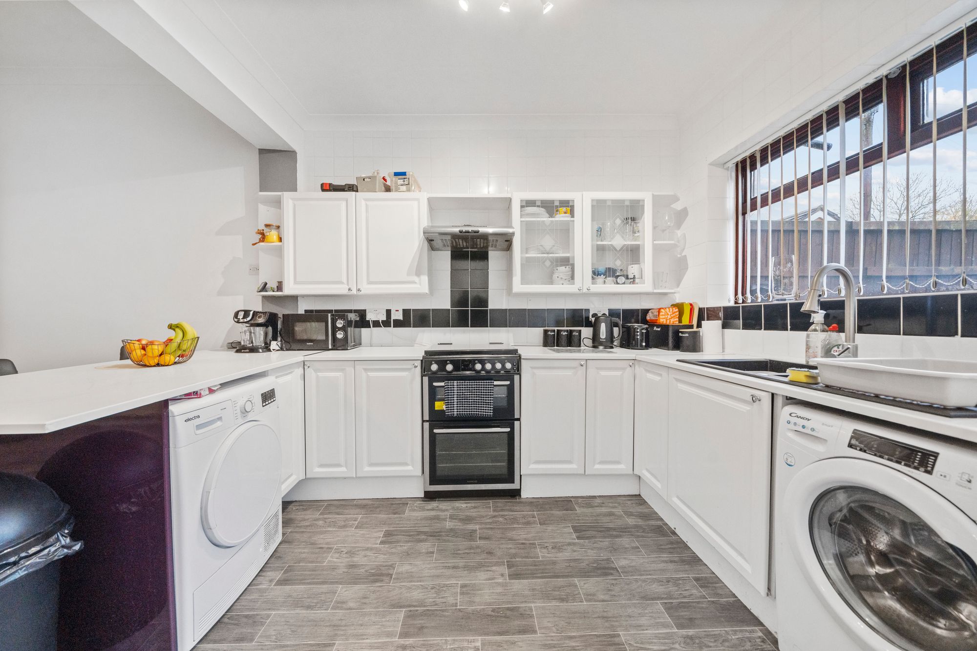 St. Helens Road, Leigh, WN7