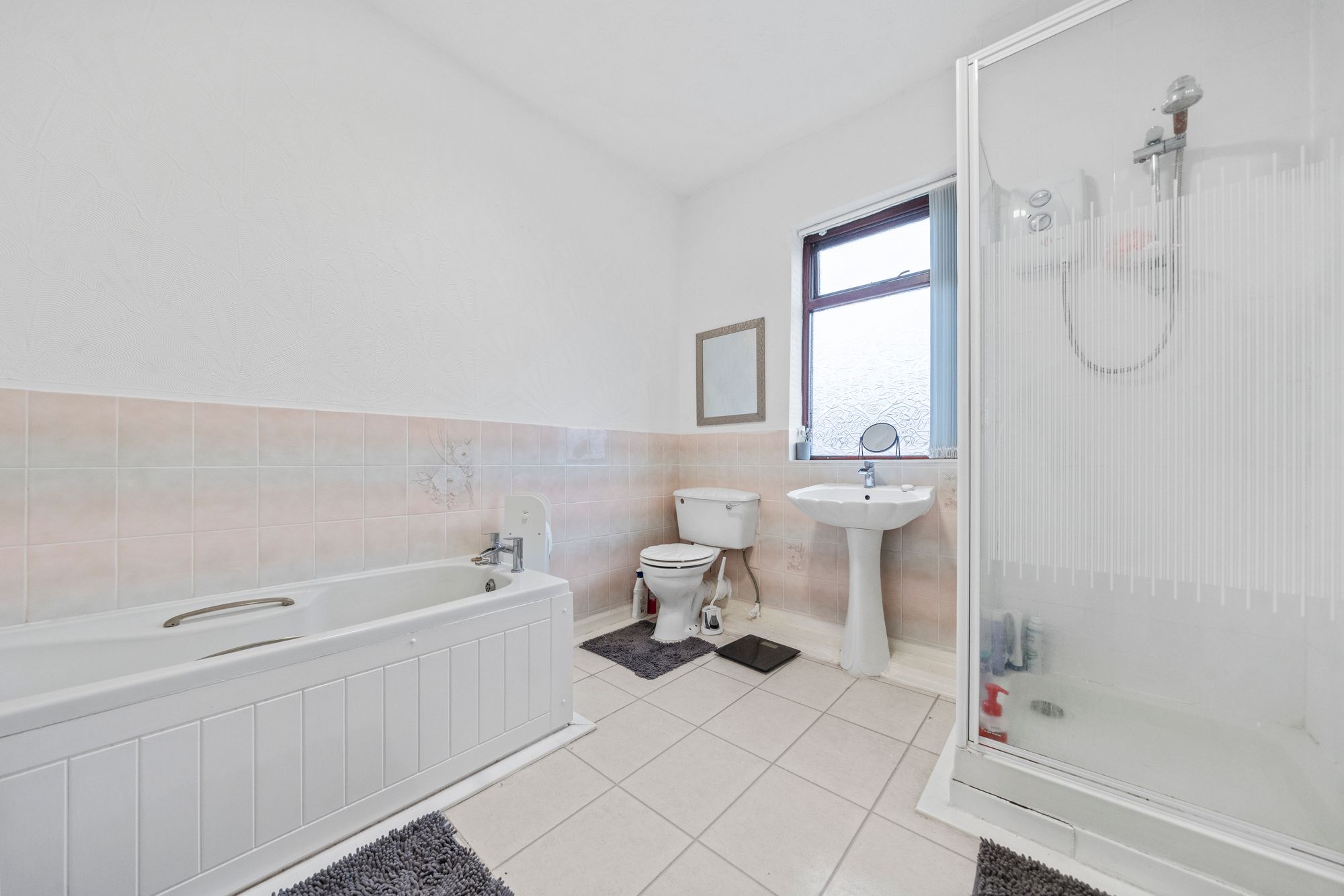 St. Helens Road, Leigh, WN7