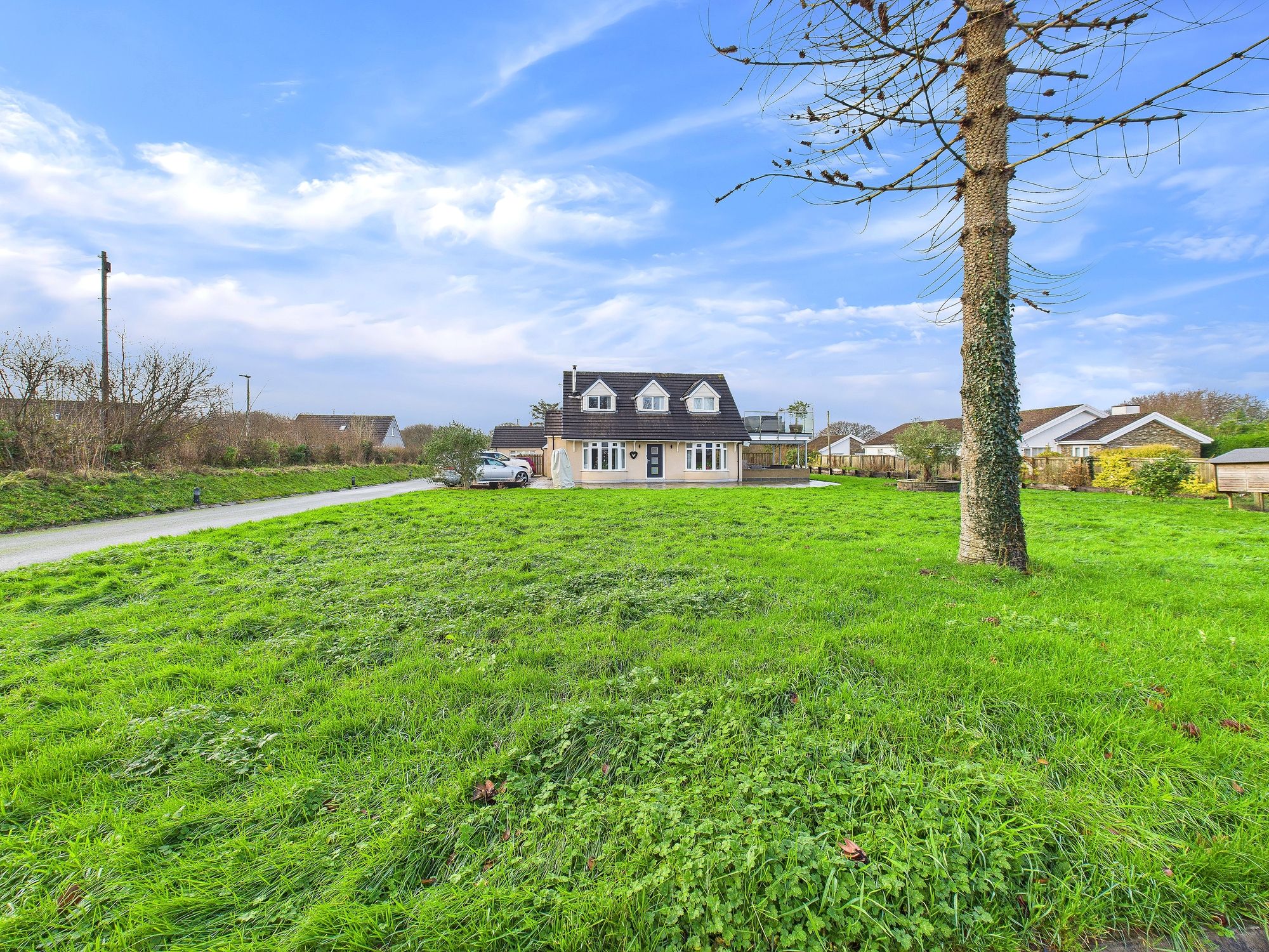 Moreton, Saundersfoot, SA69