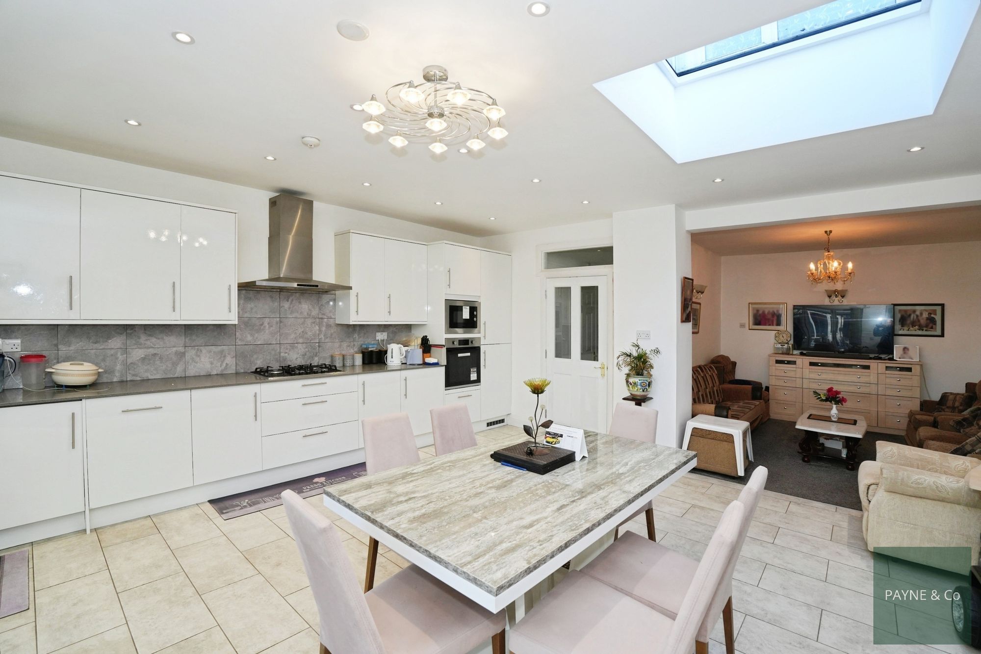Bawdsey Avenue, Ilford, IG2