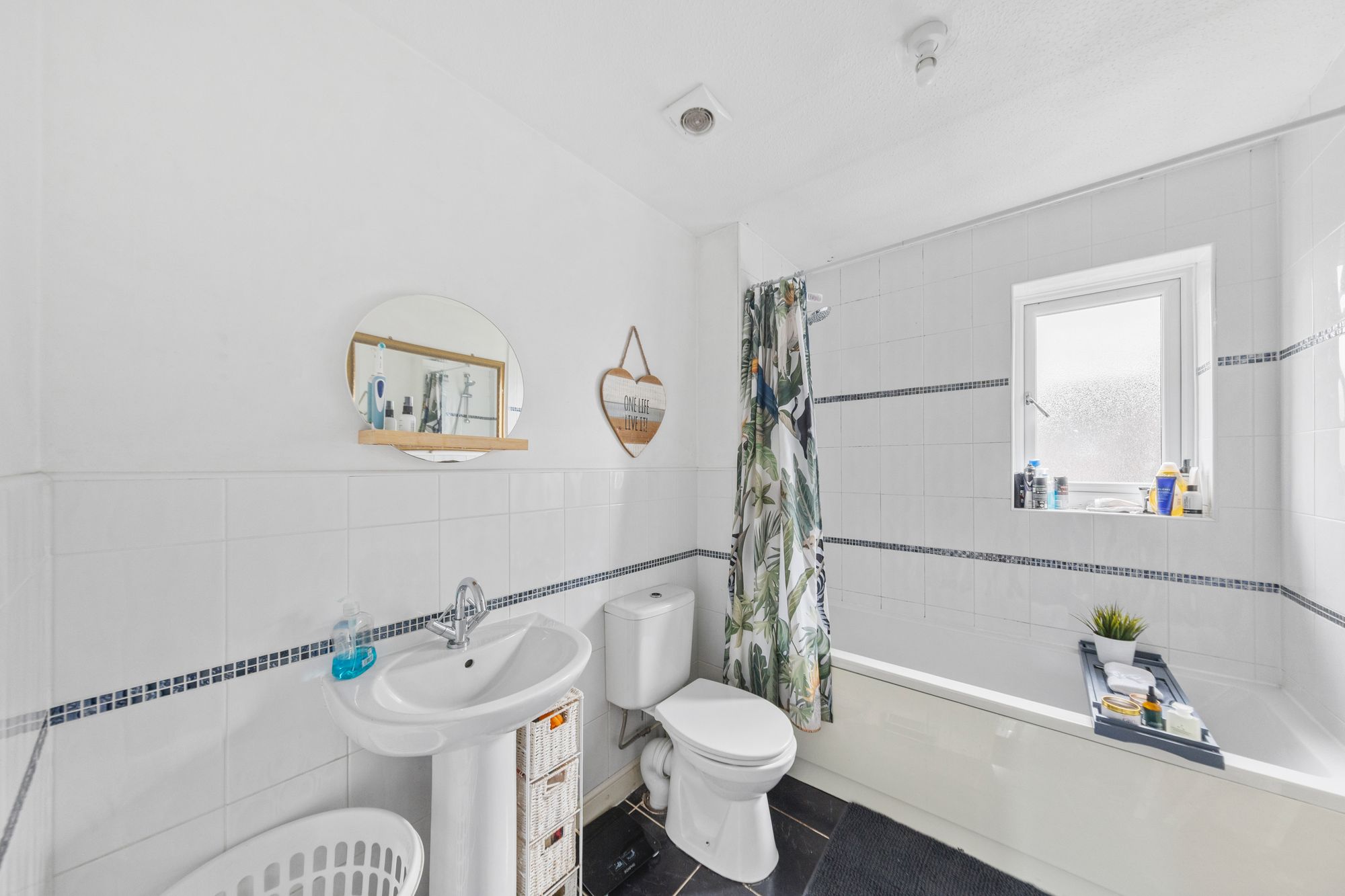 Harrogate Close, Great Sankey, WA5