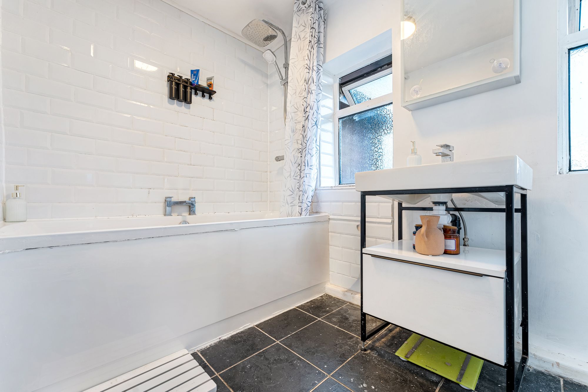 Windsor Grove, Runcorn, WA7