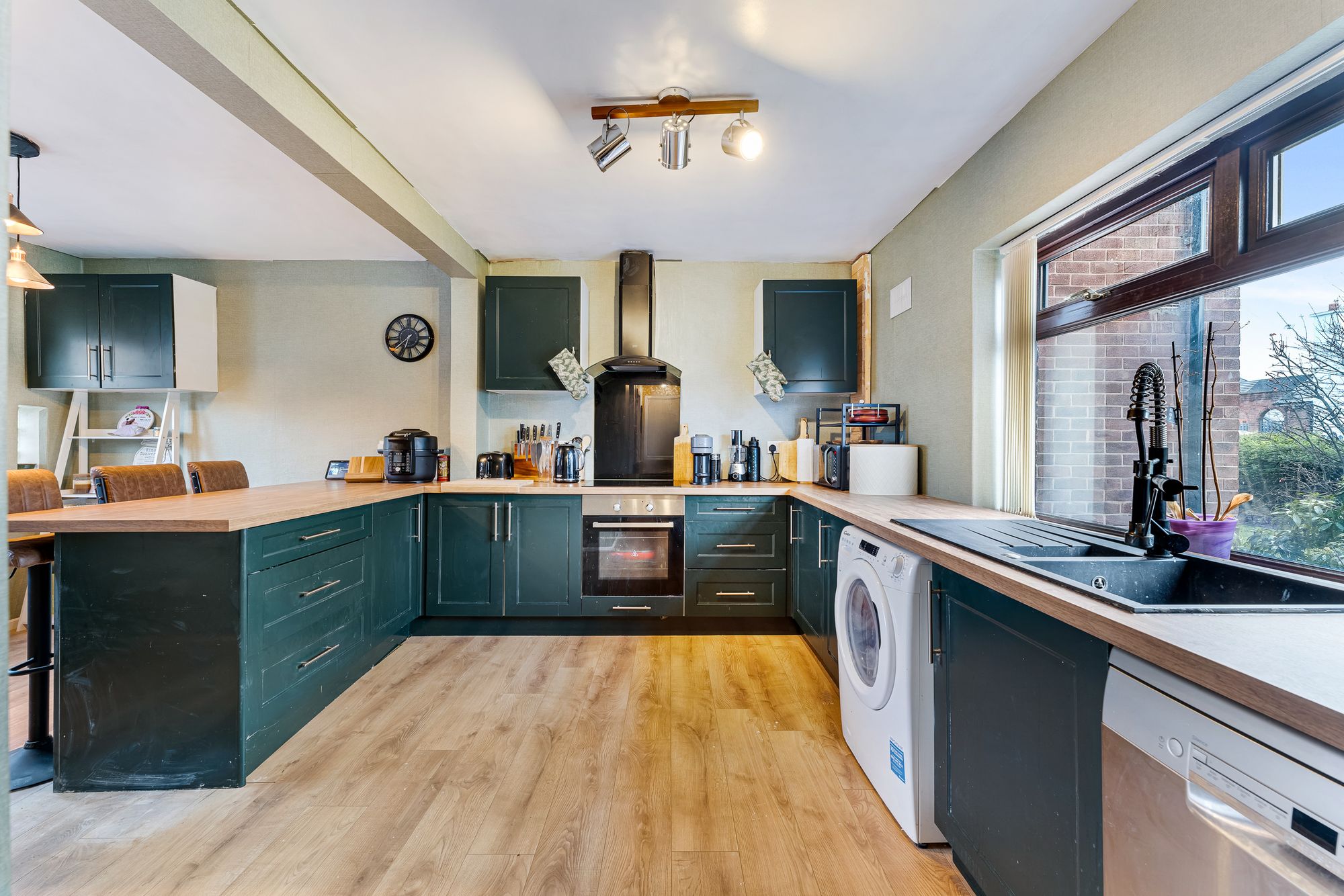 Windsor Grove, Runcorn, WA7