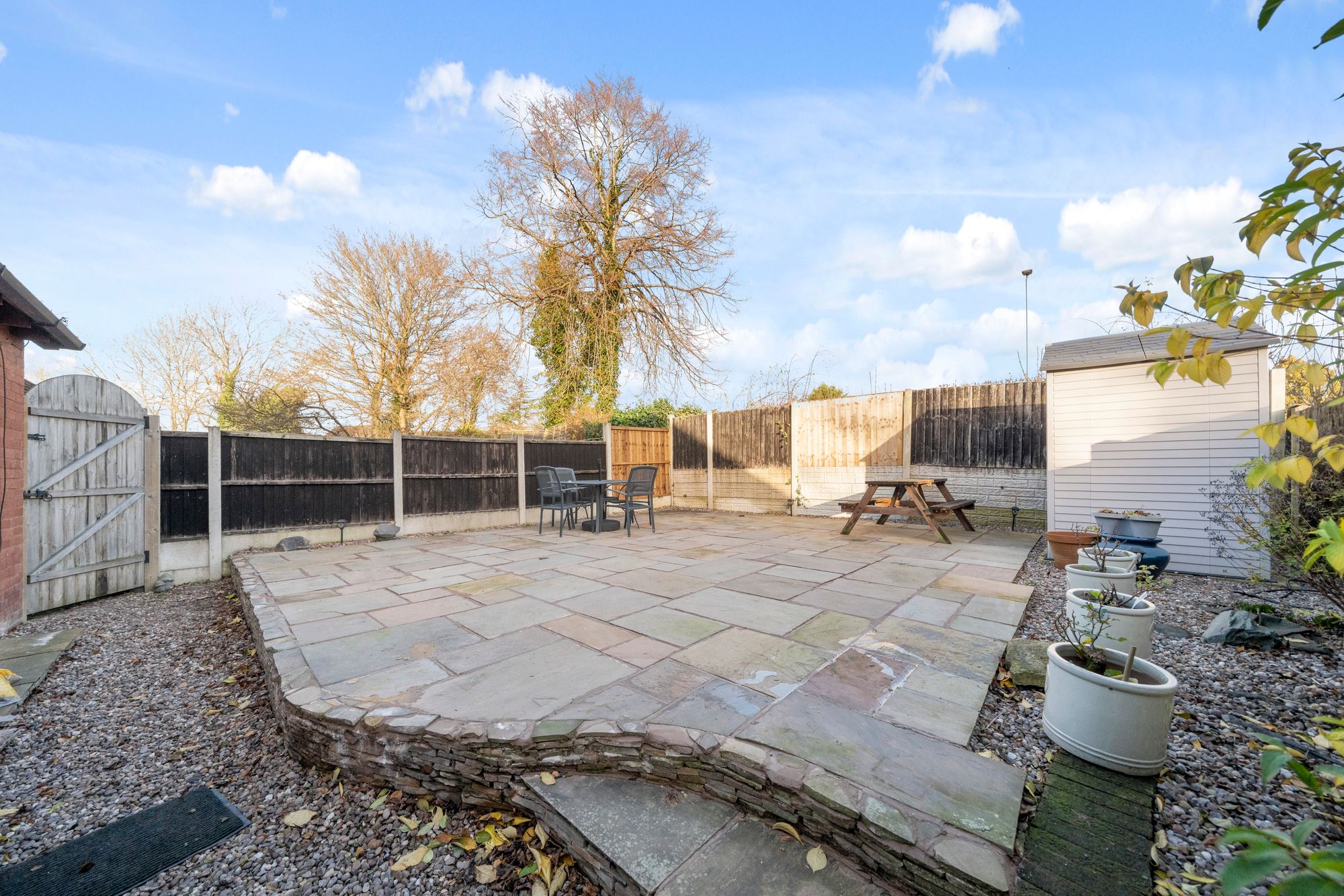 Rowland Close, Fearnhead, WA2