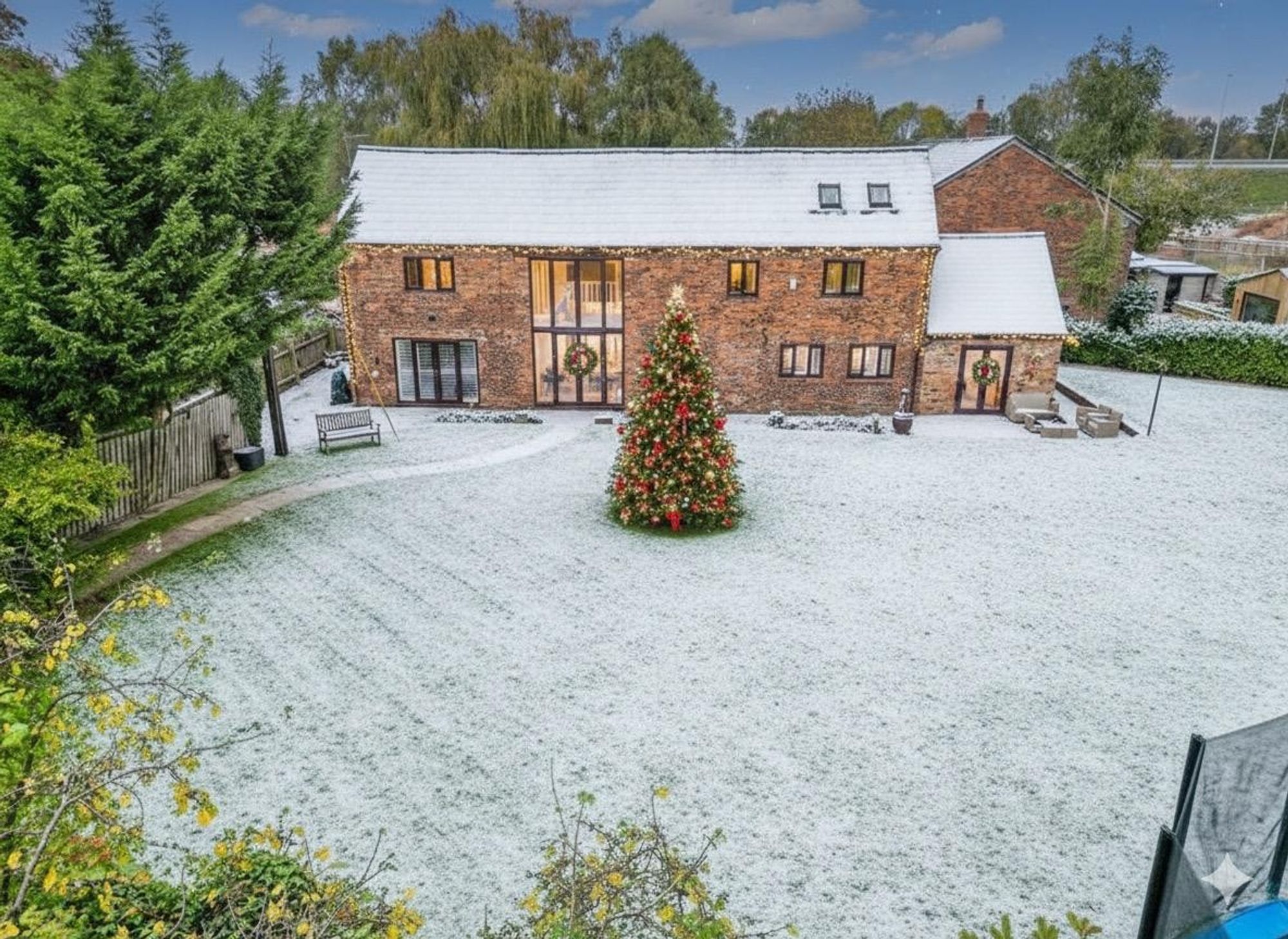 Keckwick Lane, Daresbury, WA4