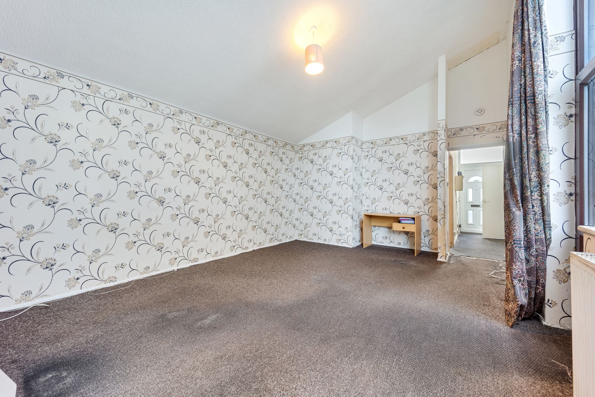 Hesketh Road, Hale Village, L24