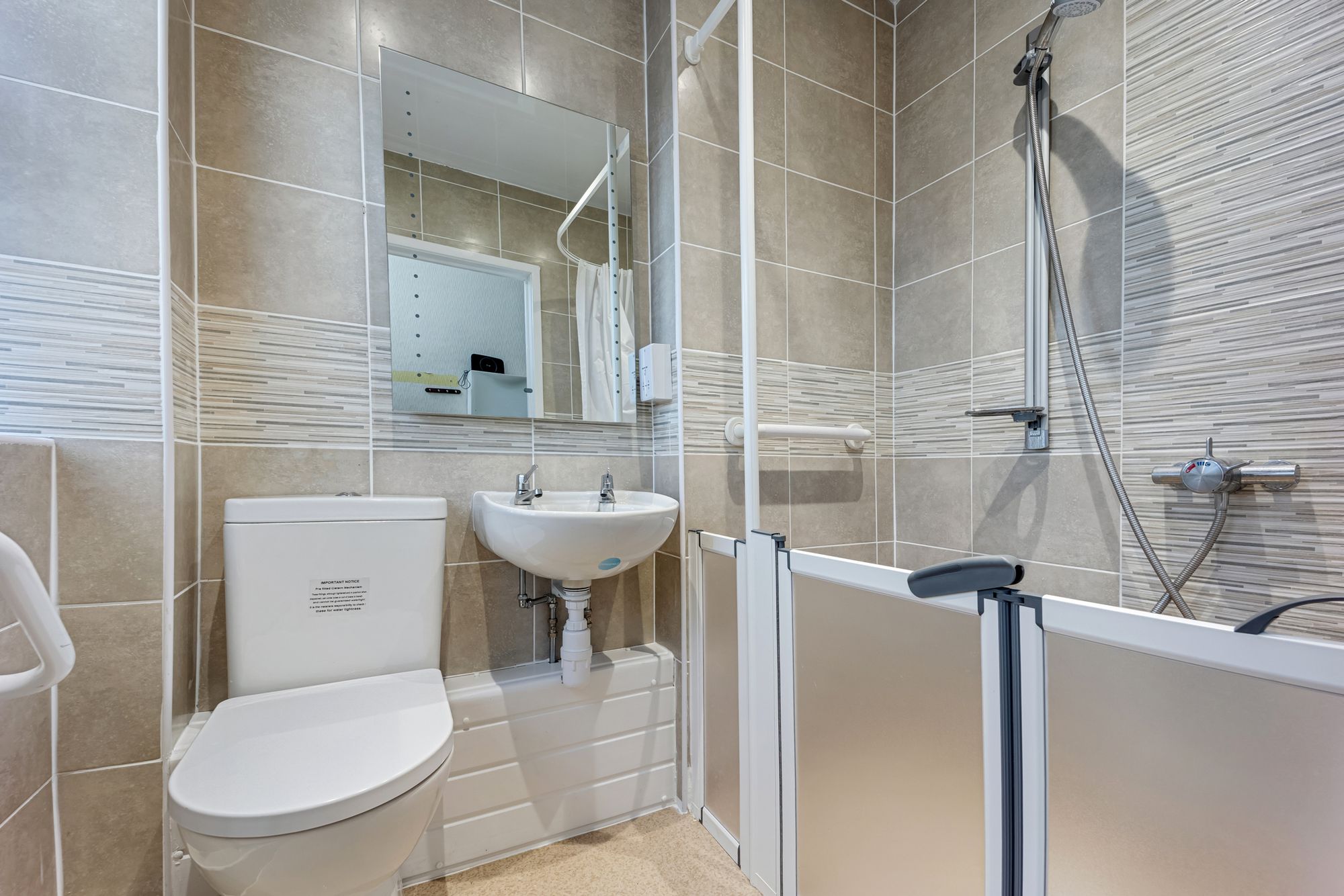 Hesketh Road, Hale Village, L24