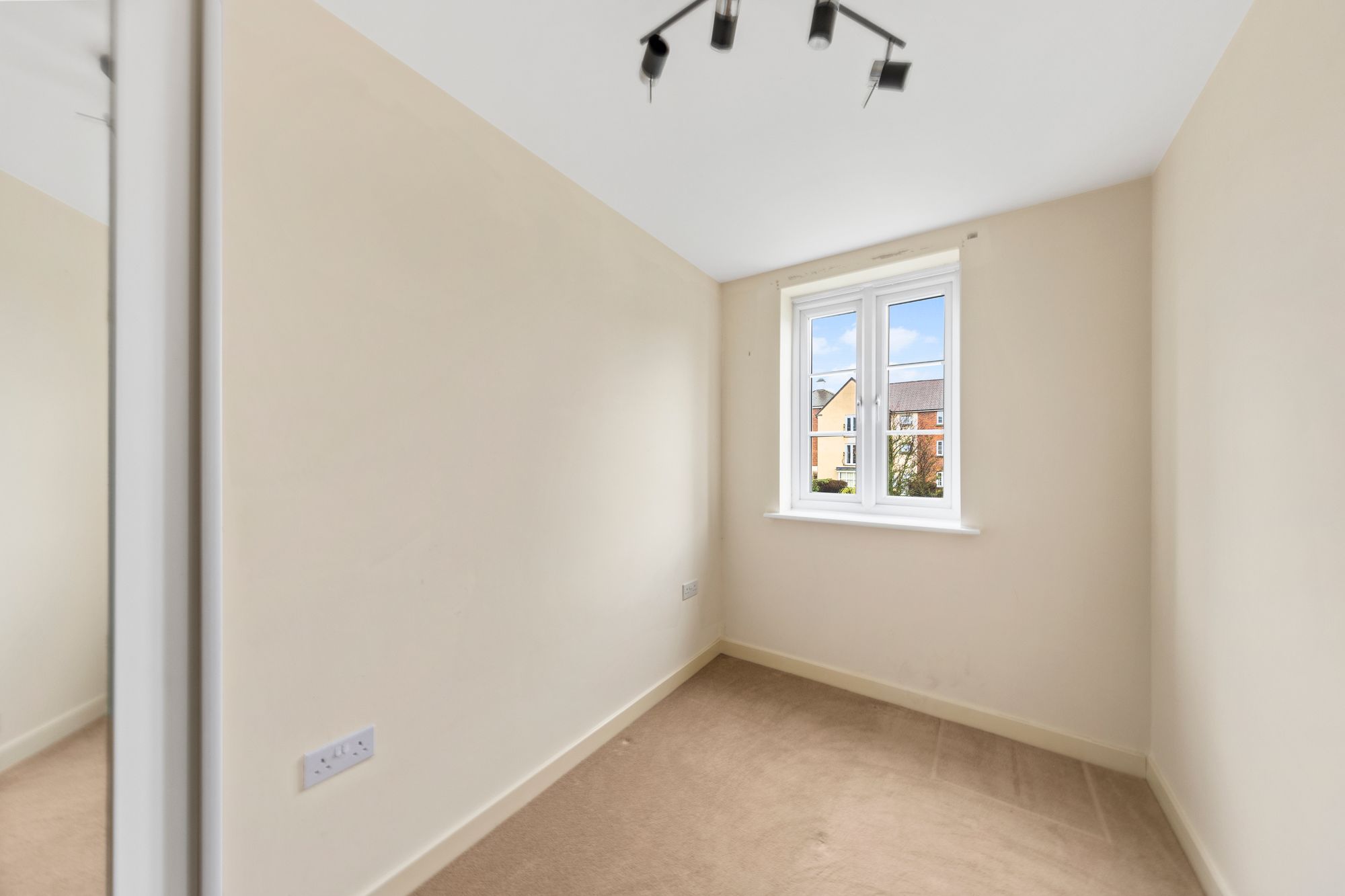 Phoenix Place, Great Sankey, WA5