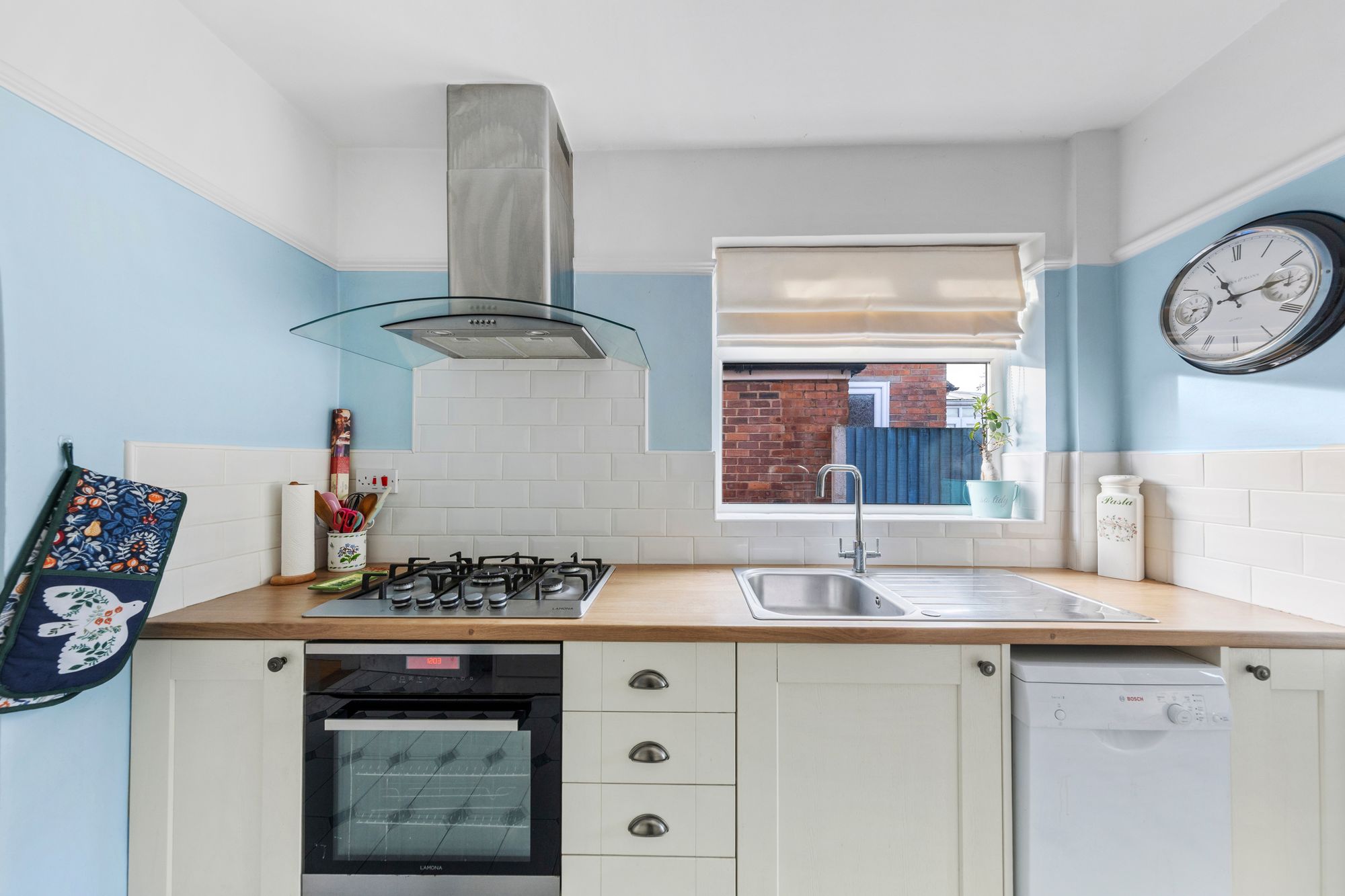 St. Marys Road, Penketh, WA5