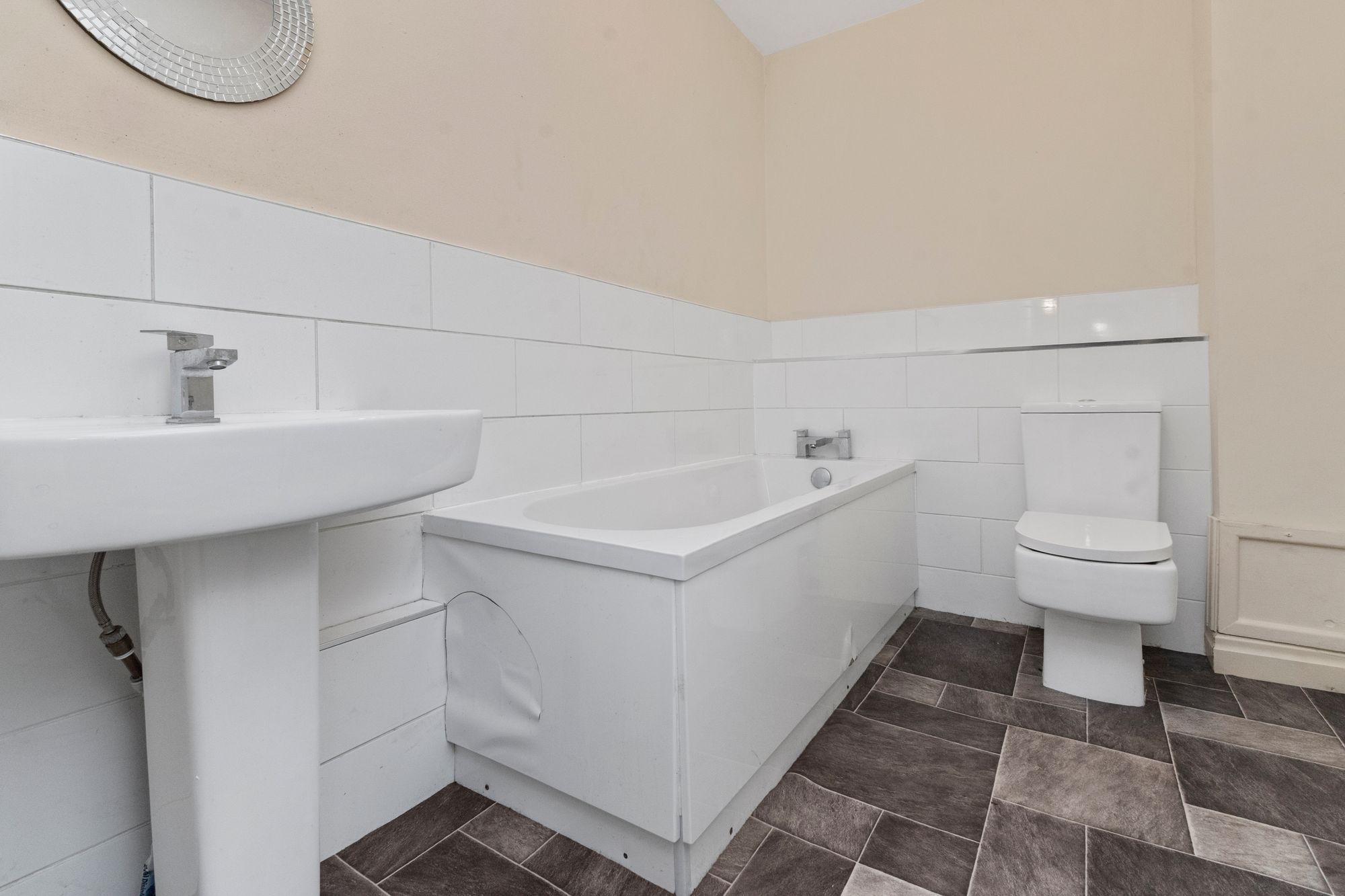 Apartment 18, St. Helens