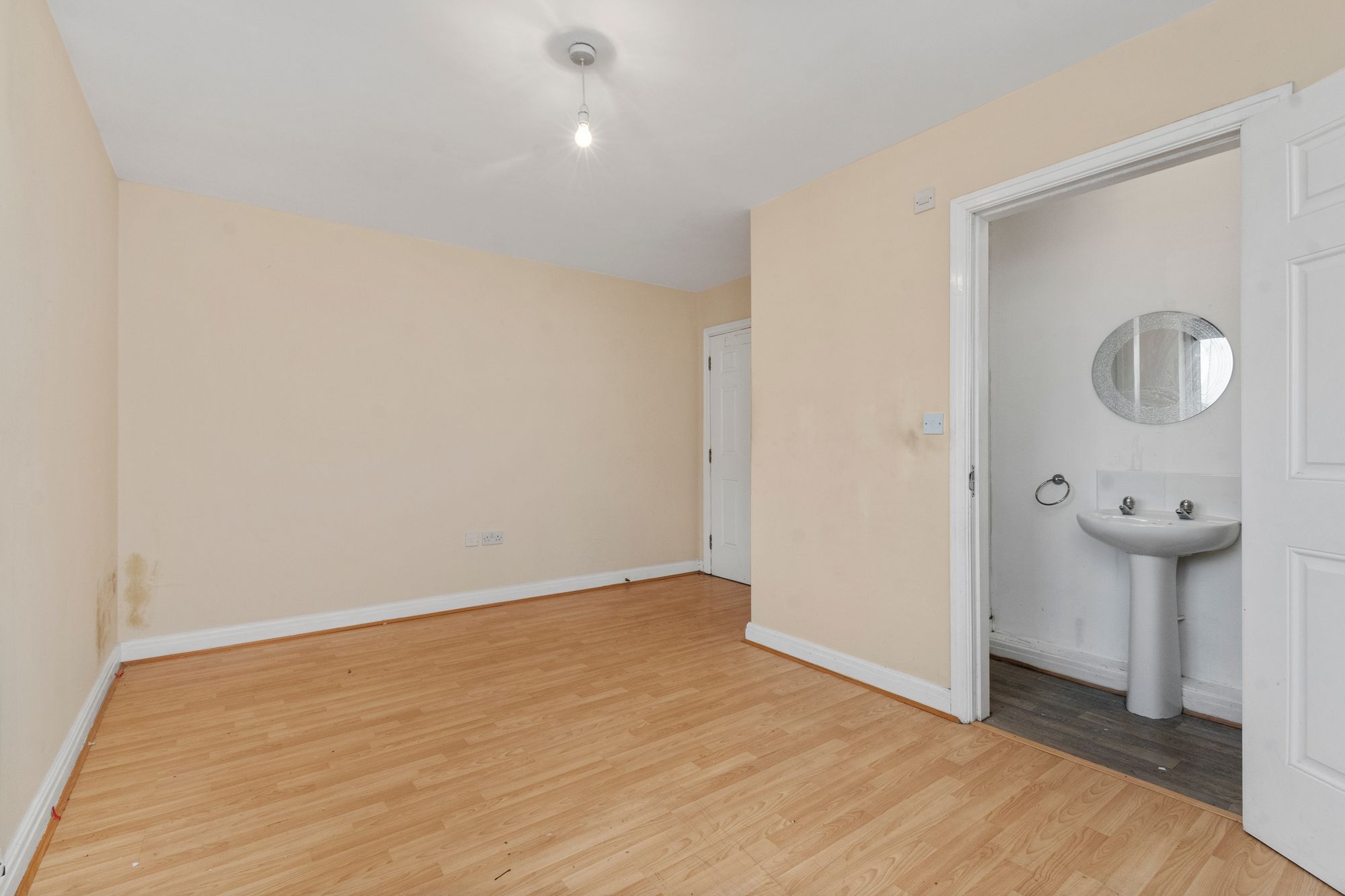 Apartment 18, St. Helens