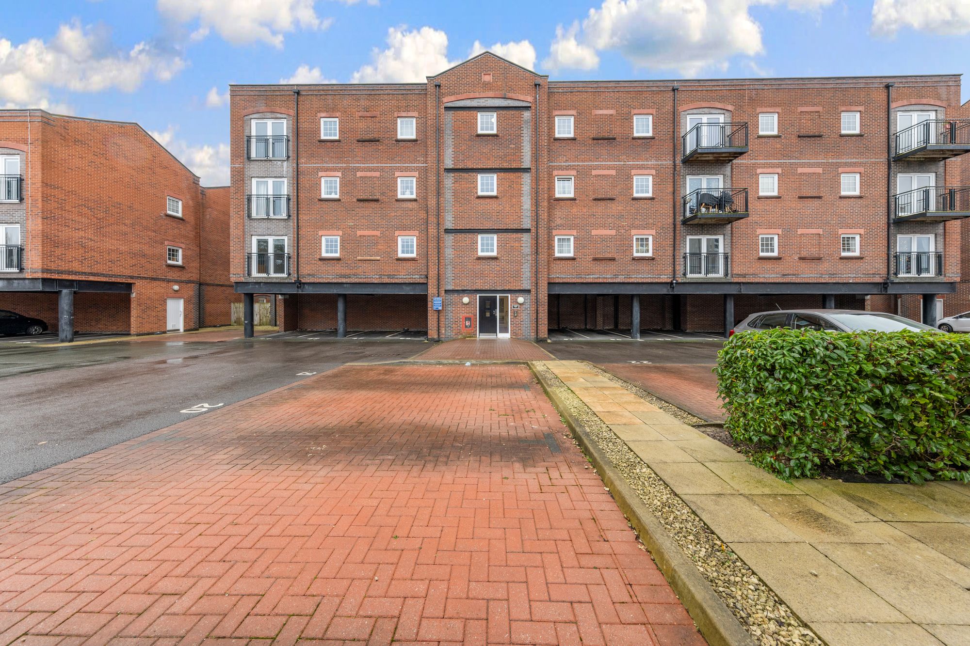 Lulworth Place, Warrington, WA4
