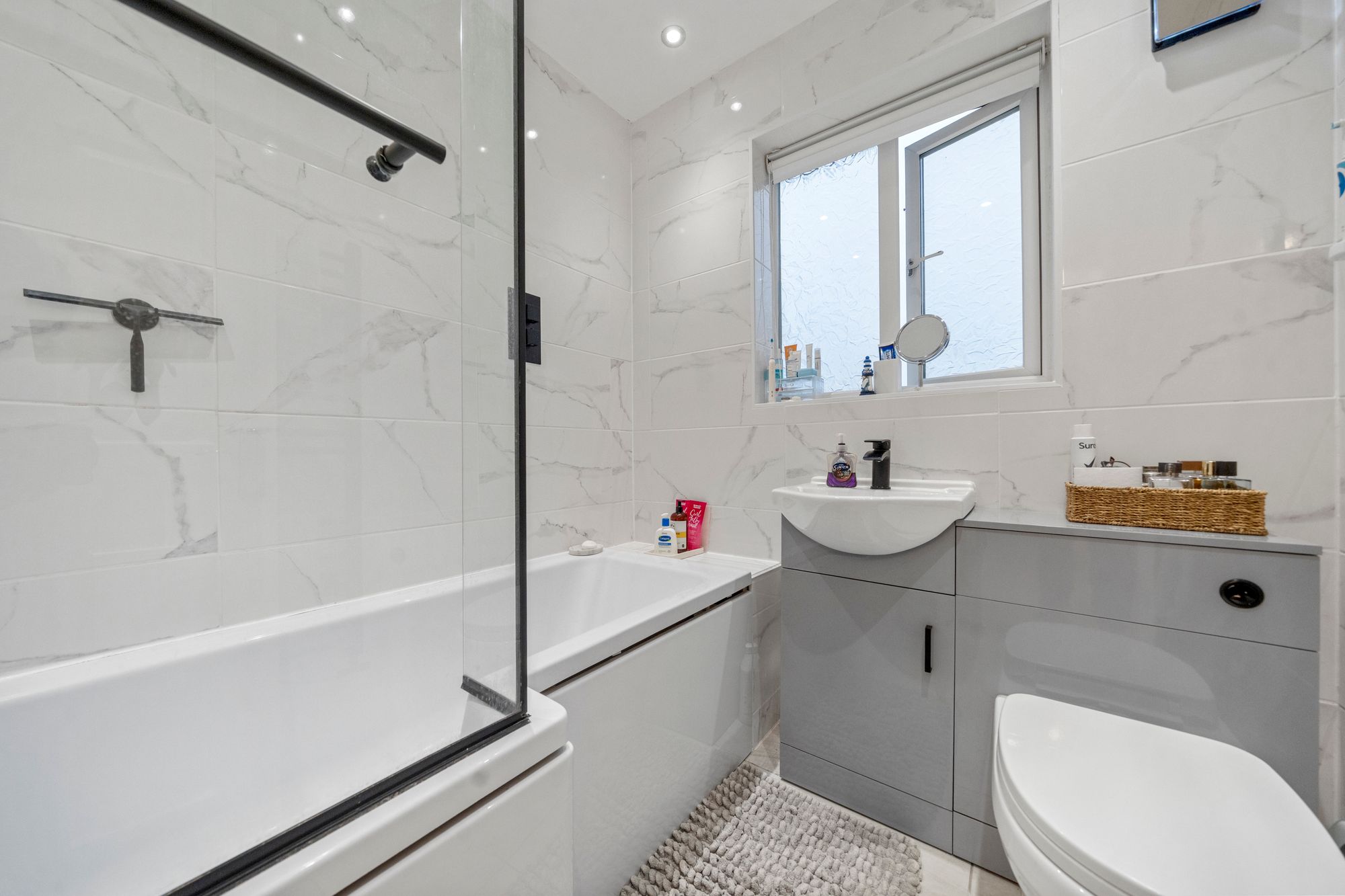 Latham Avenue, Newton-Le-Willows