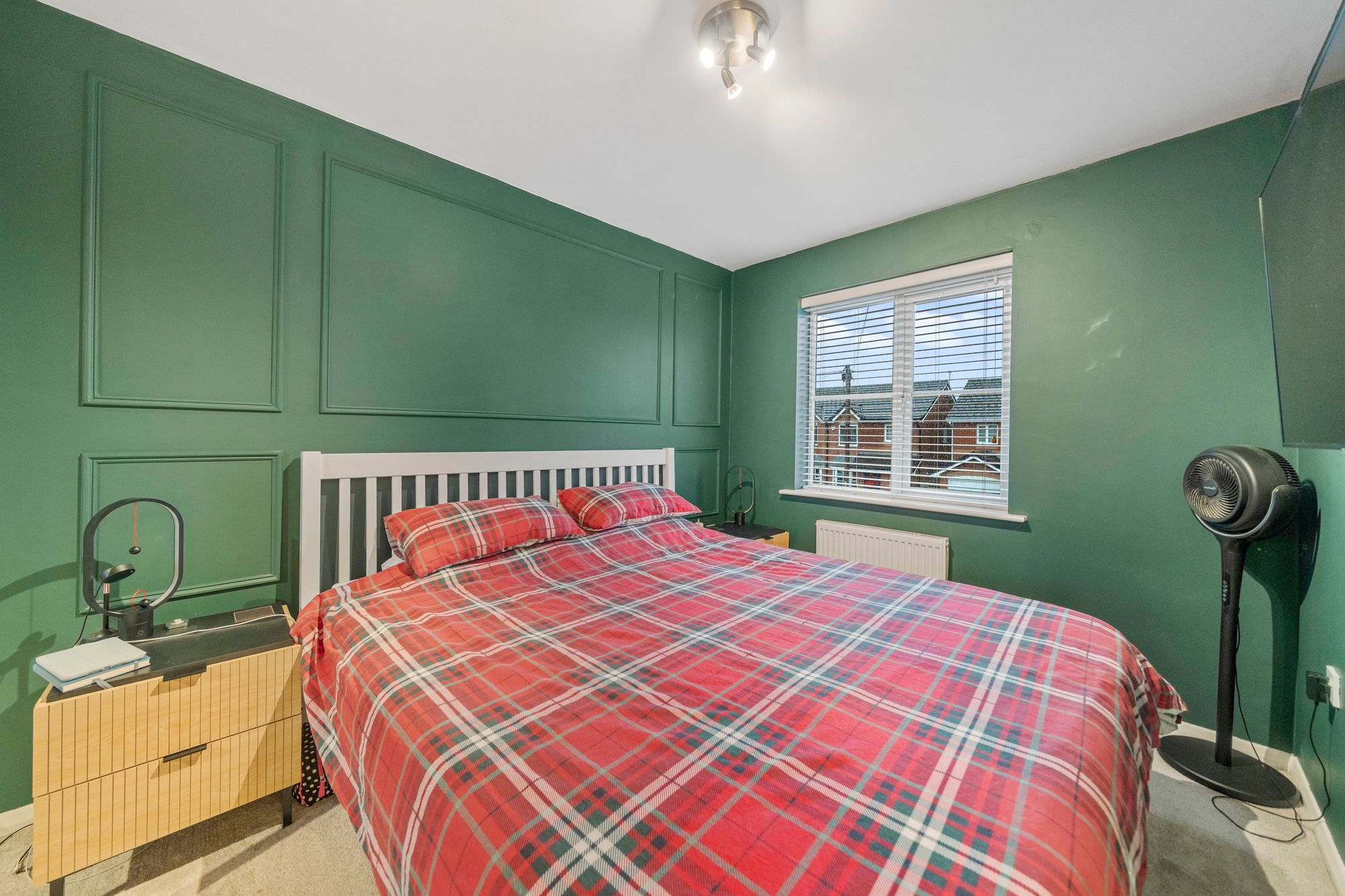 Latham Avenue, Newton-Le-Willows