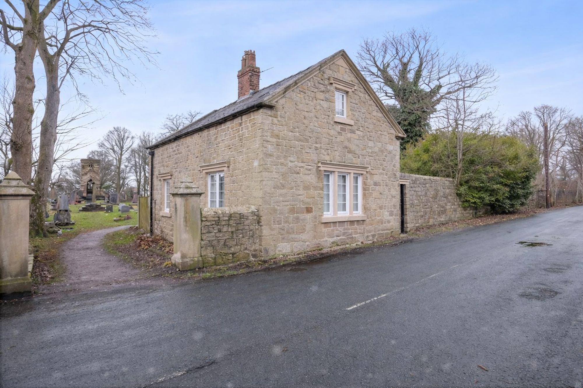 Abbey Road, Dentons Green, WA10