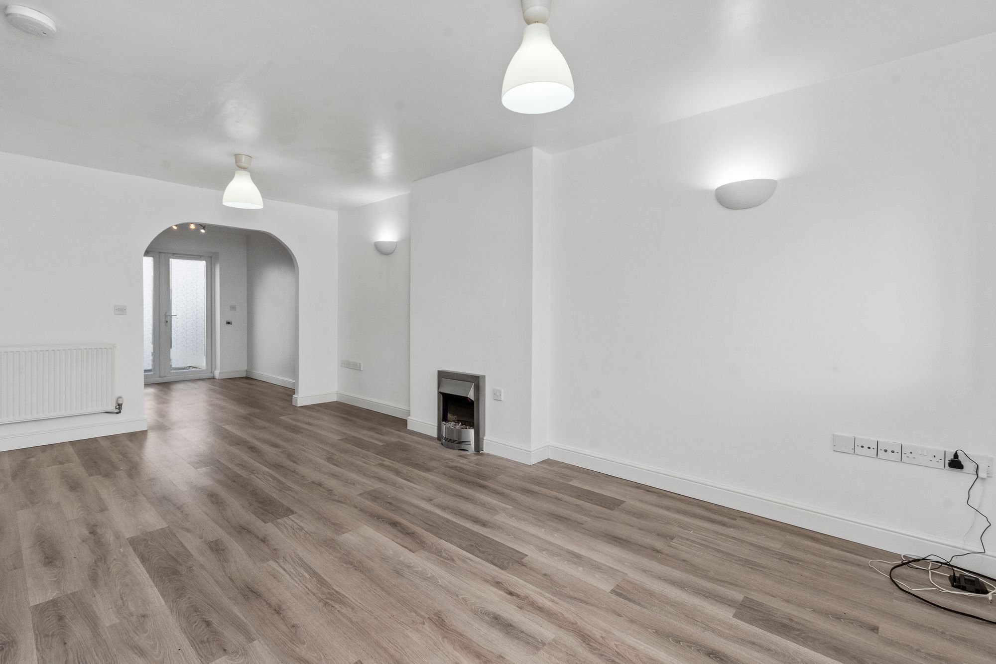 Queens Ave, Glazebury