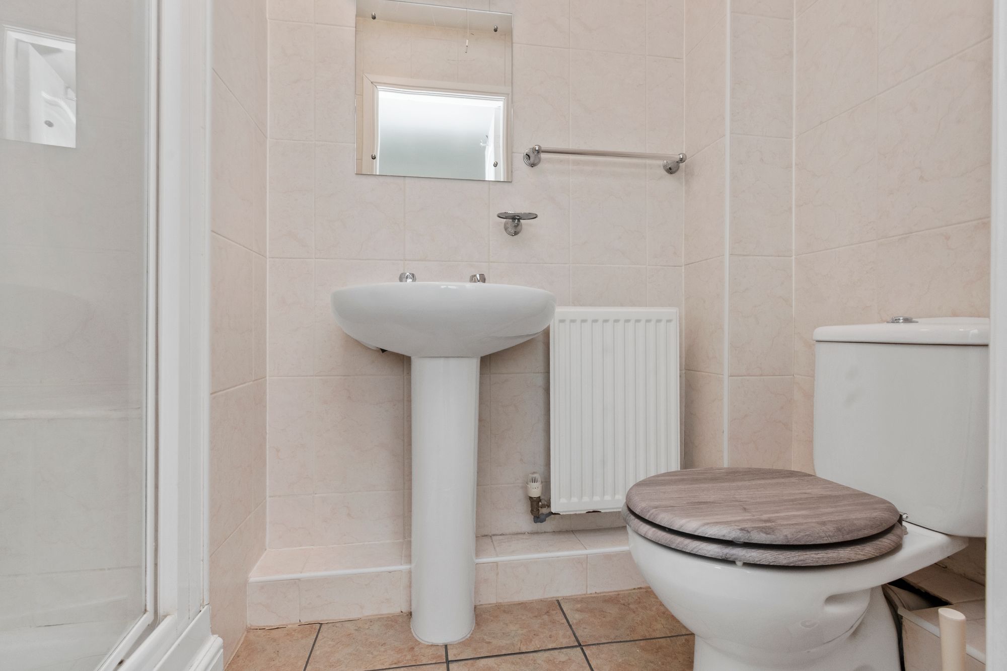 Queens Ave, Glazebury