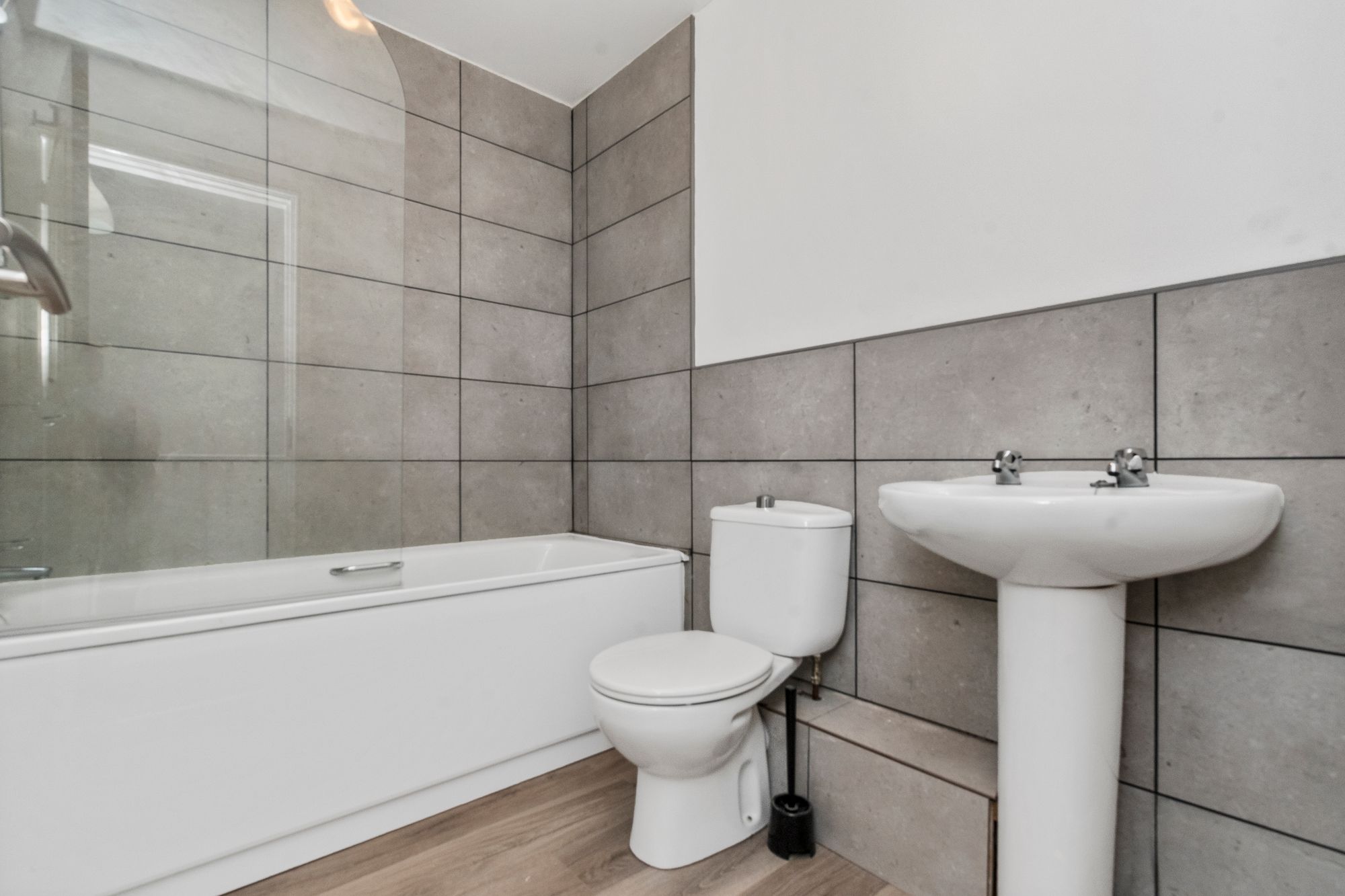 Queens Ave, Glazebury