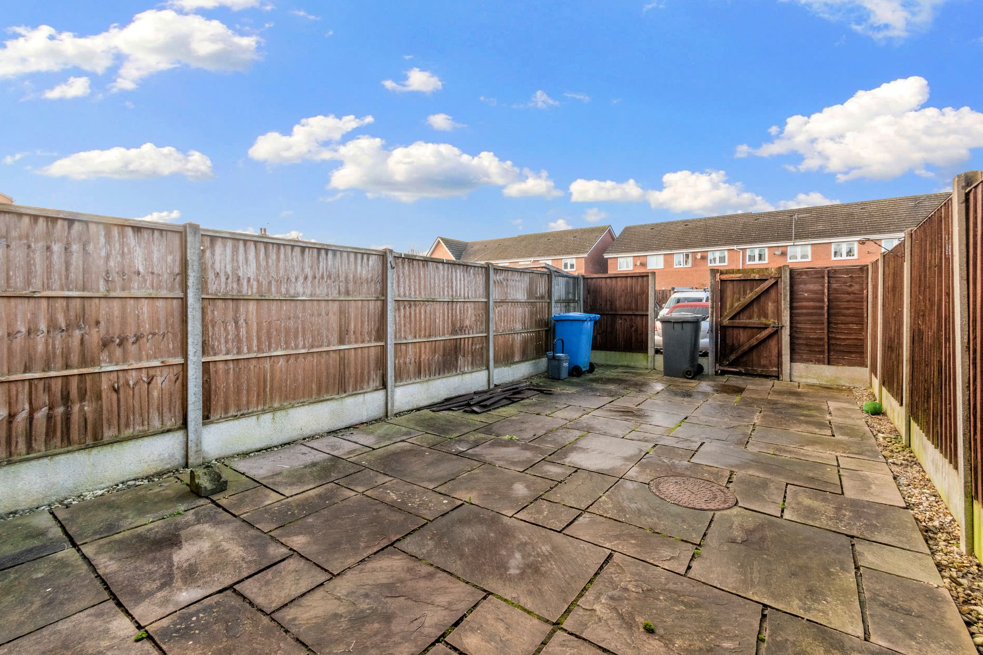 Queens Ave, Glazebury