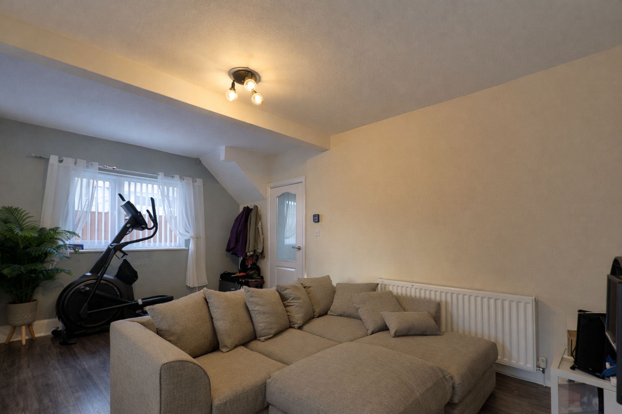 697b9e7c-050e-439f-bd35-caee2abce759