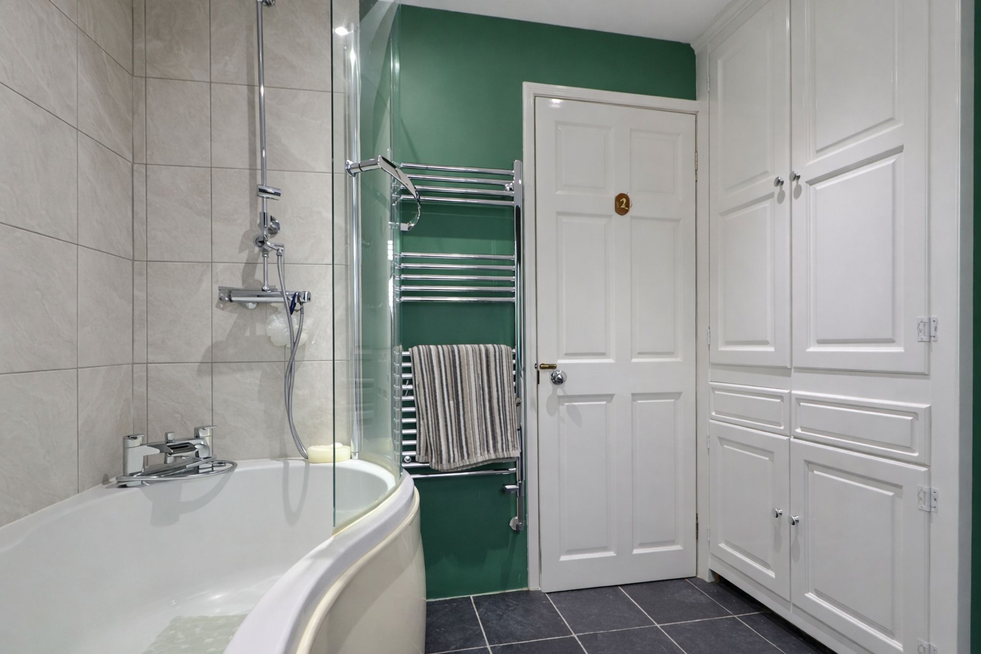 8aeeffae-06a2-4ead-8d89-d1bcc004b2d2