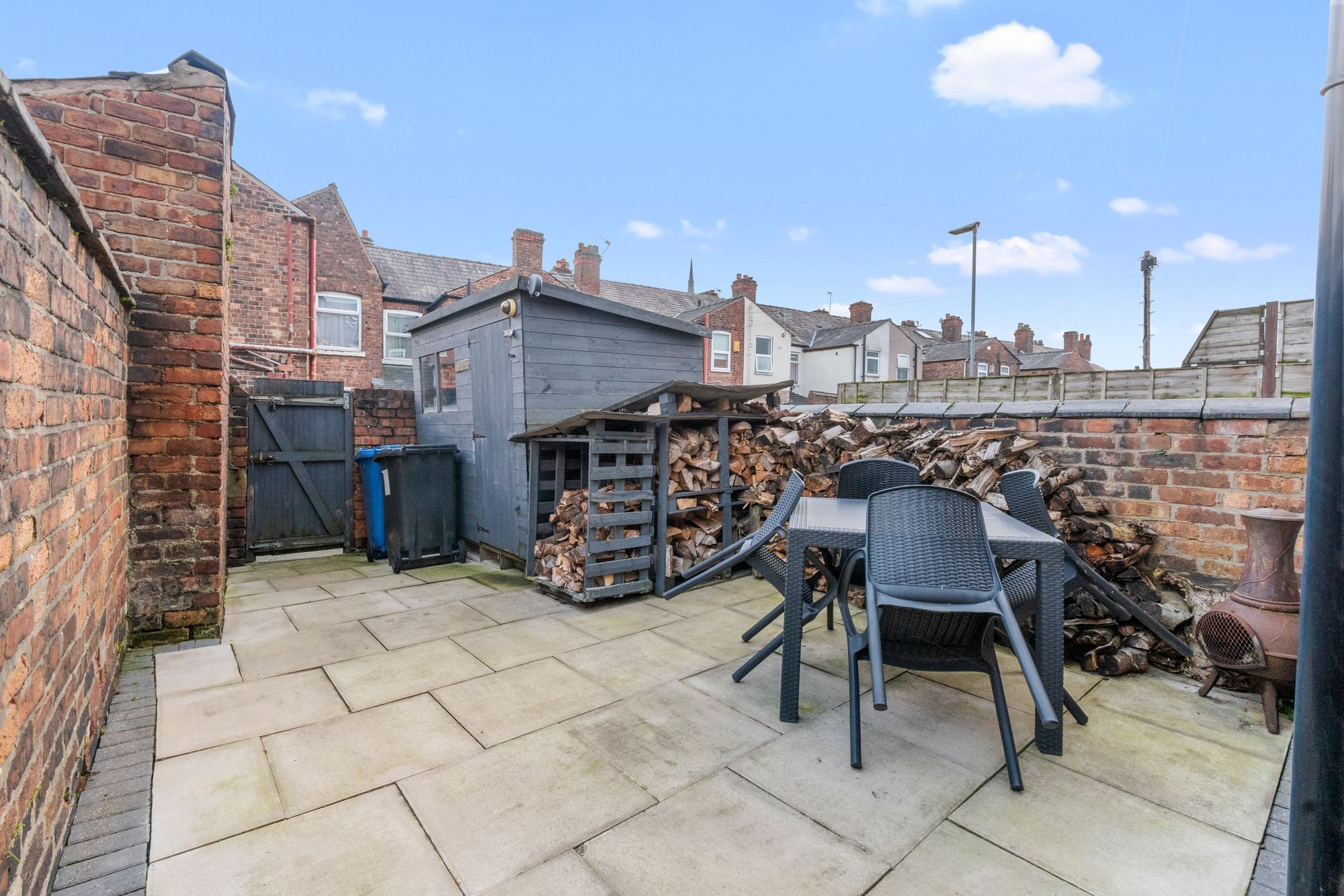 Dalton Bank, Warrington