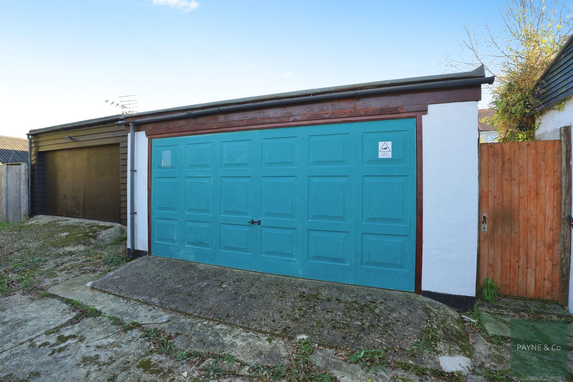 Marlands Road, Clayhall, IG5
