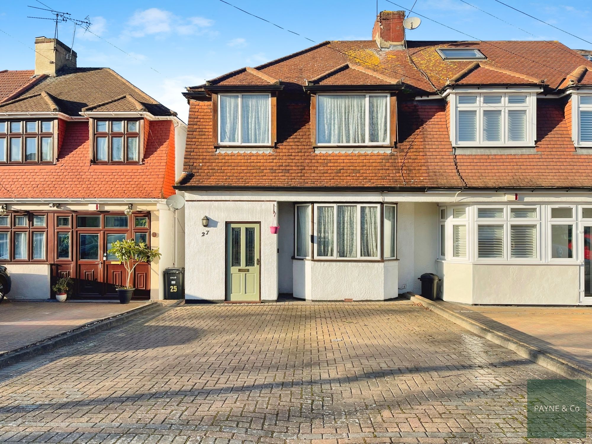 Marlands Road, Clayhall, IG5