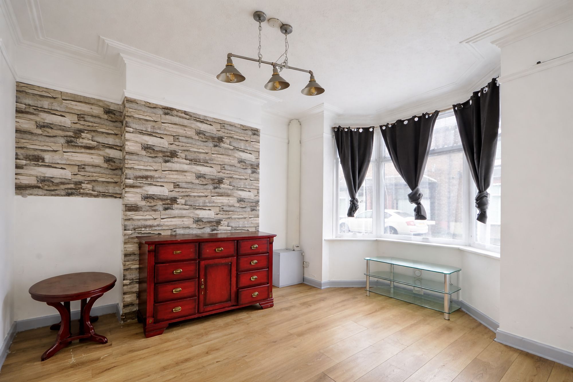 d2fd2b40-d45a-428d-acf2-7e7fd167f53f