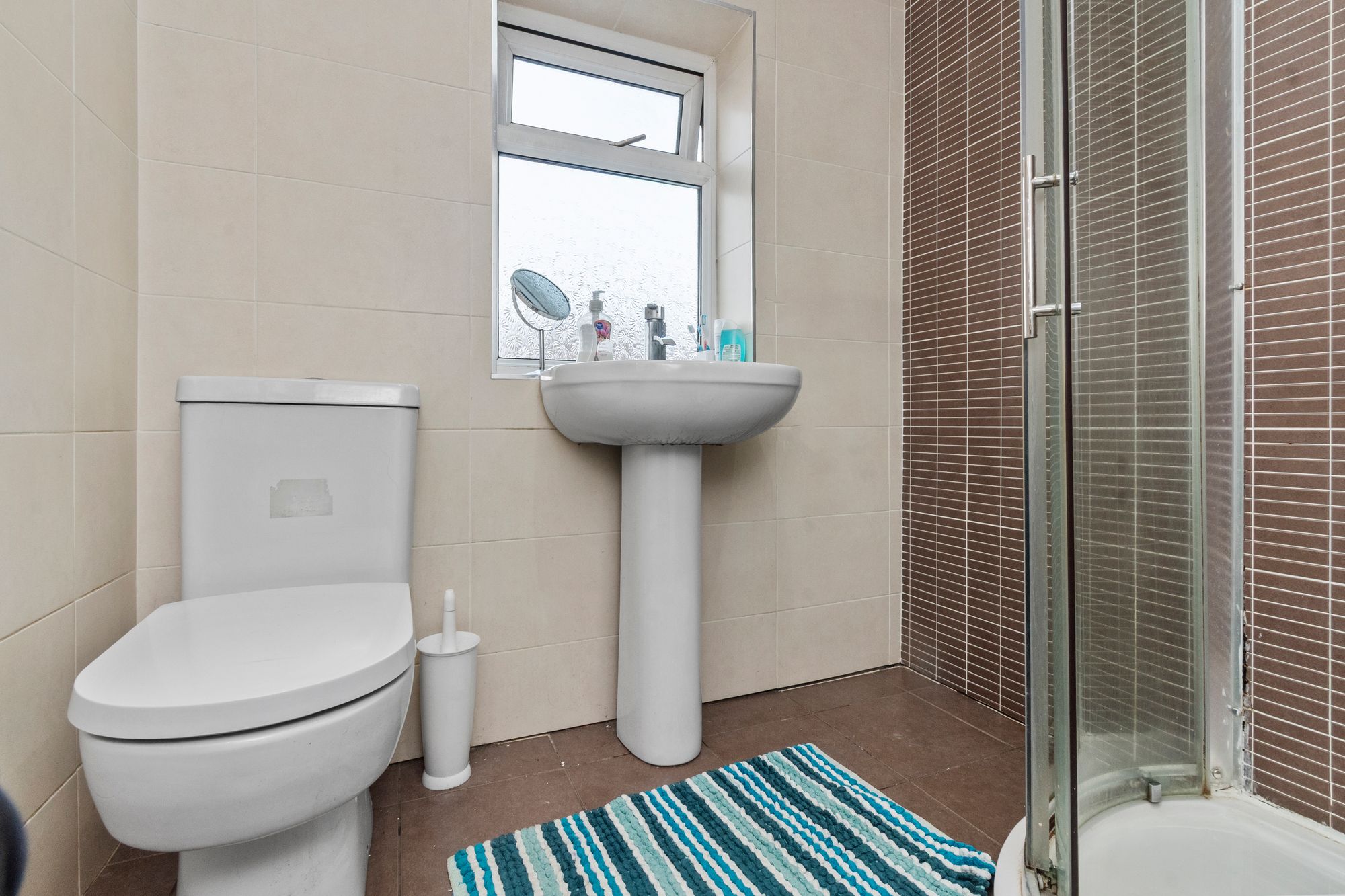 Harding Avenue, Warrington, WA2