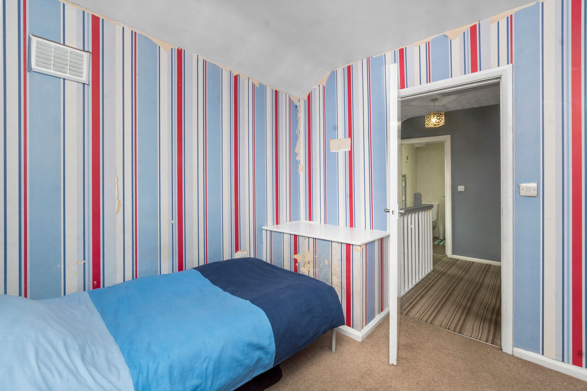 Harding Avenue, Warrington, WA2