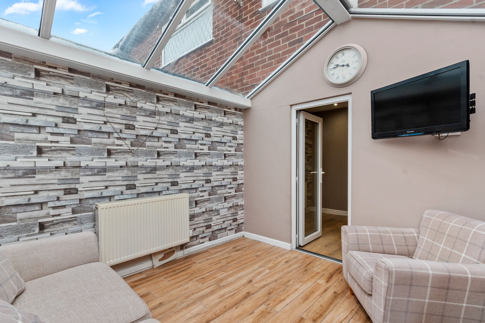 Harding Avenue, Warrington, WA2