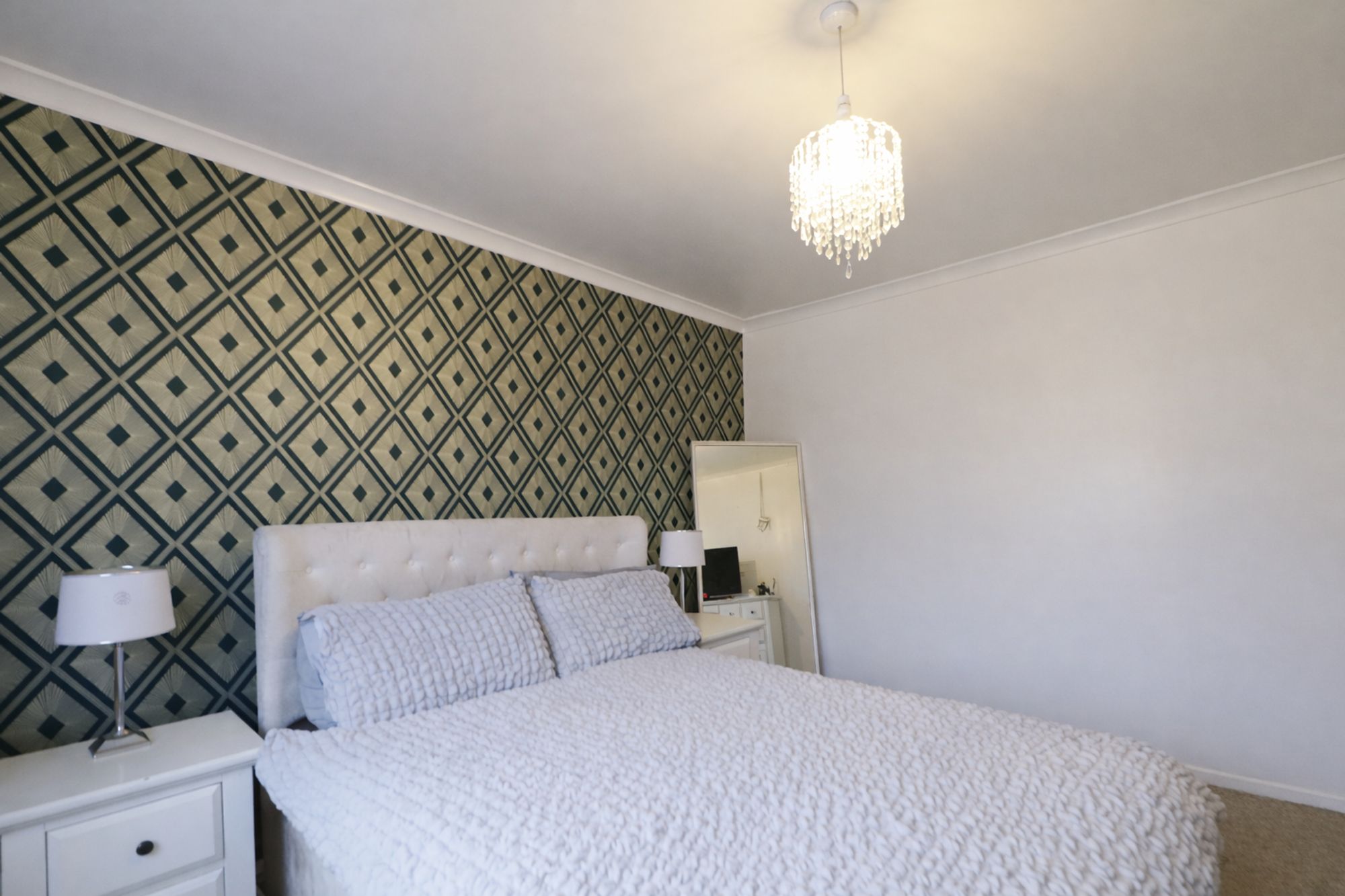 6802c995-c862-4914-b73b-64401a626e1c