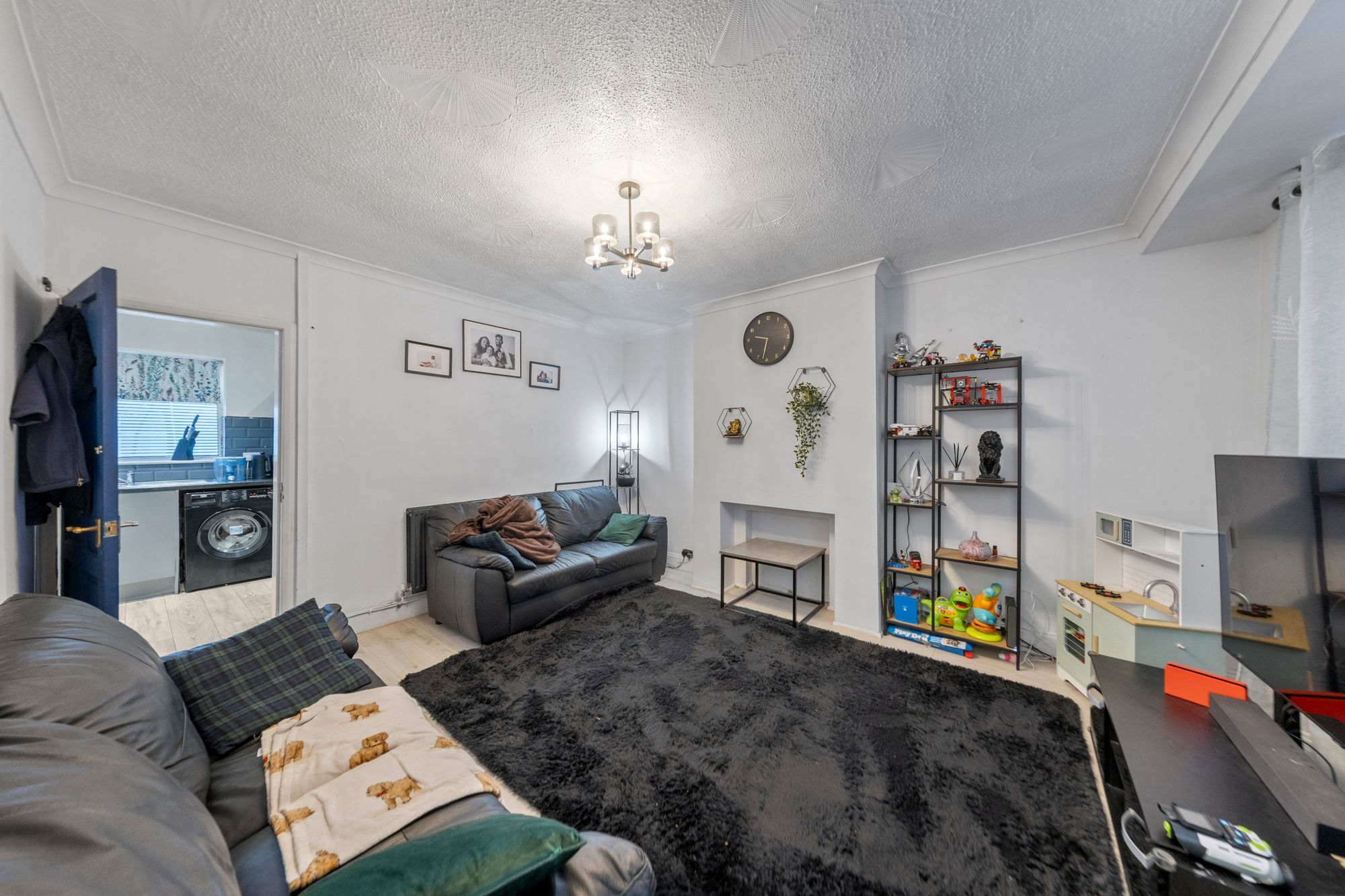 Moseley Avenue, Warrington, WA4