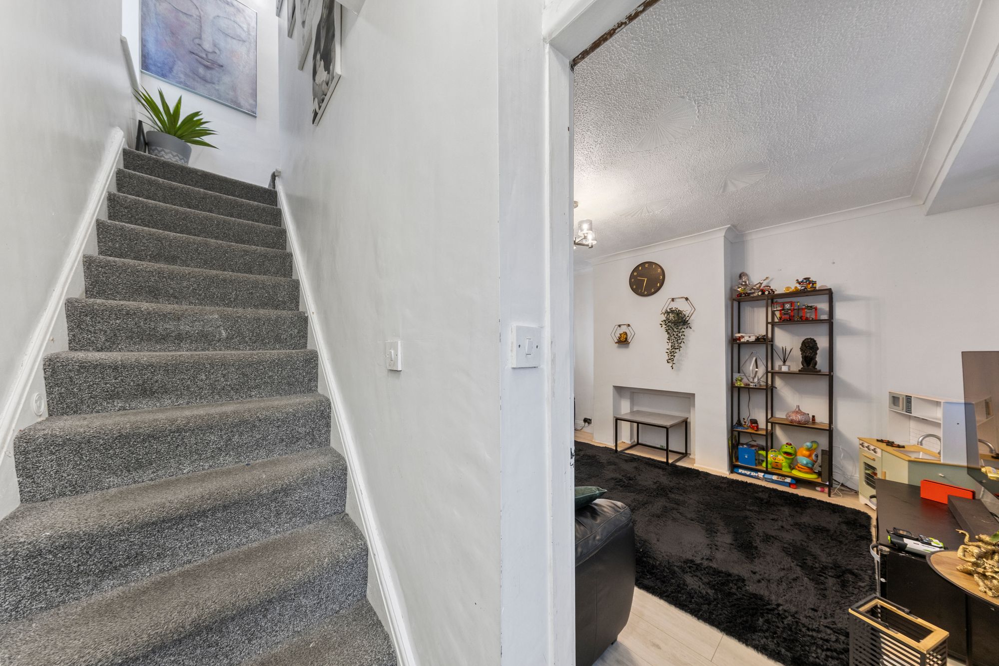 Moseley Avenue, Warrington, WA4