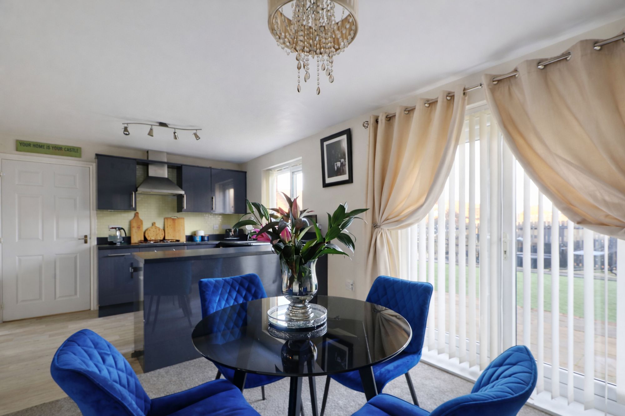 e1d81826-e754-4783-8bfd-10f949d6507e