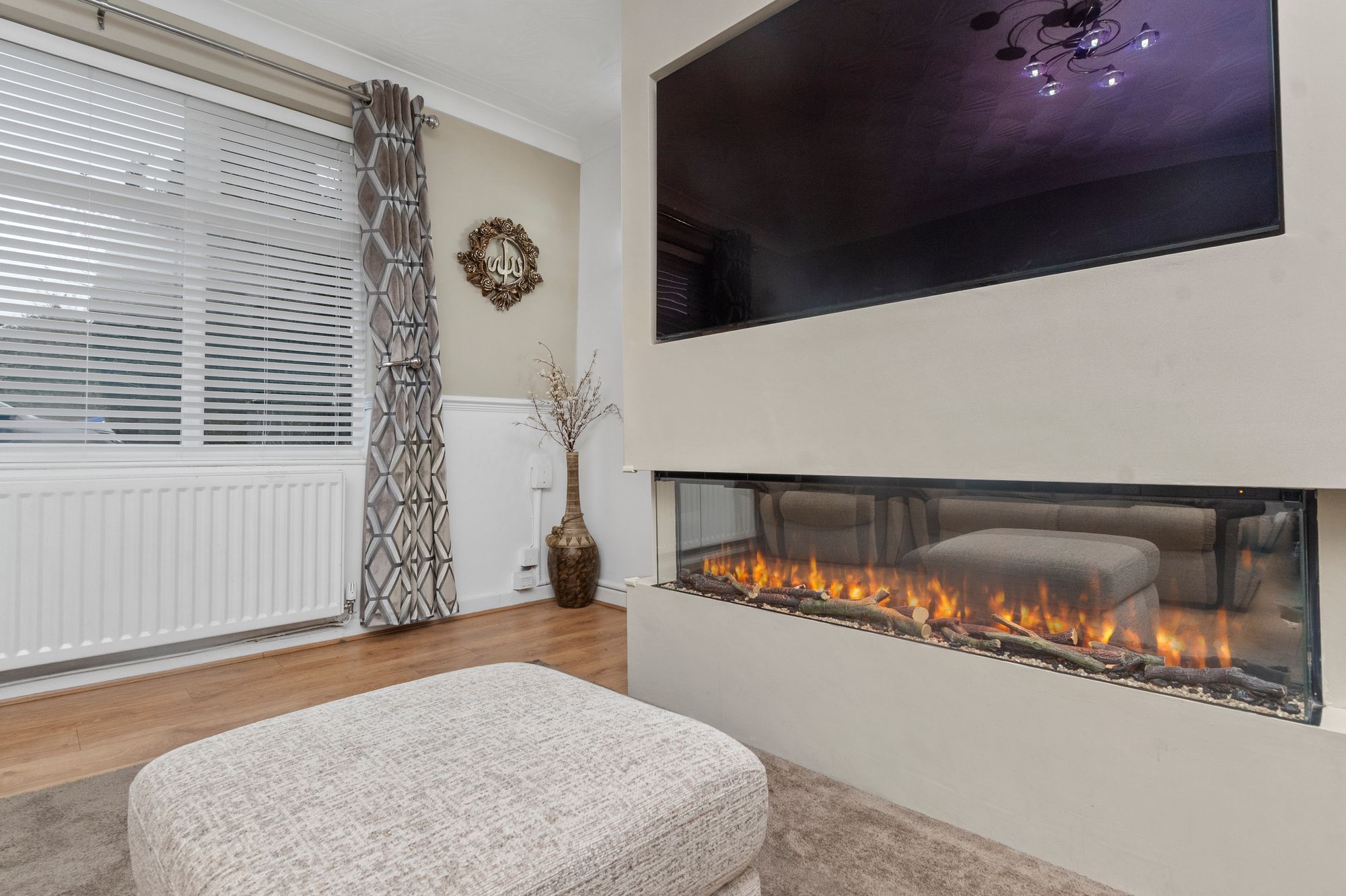 Bridge Road, St. Helens