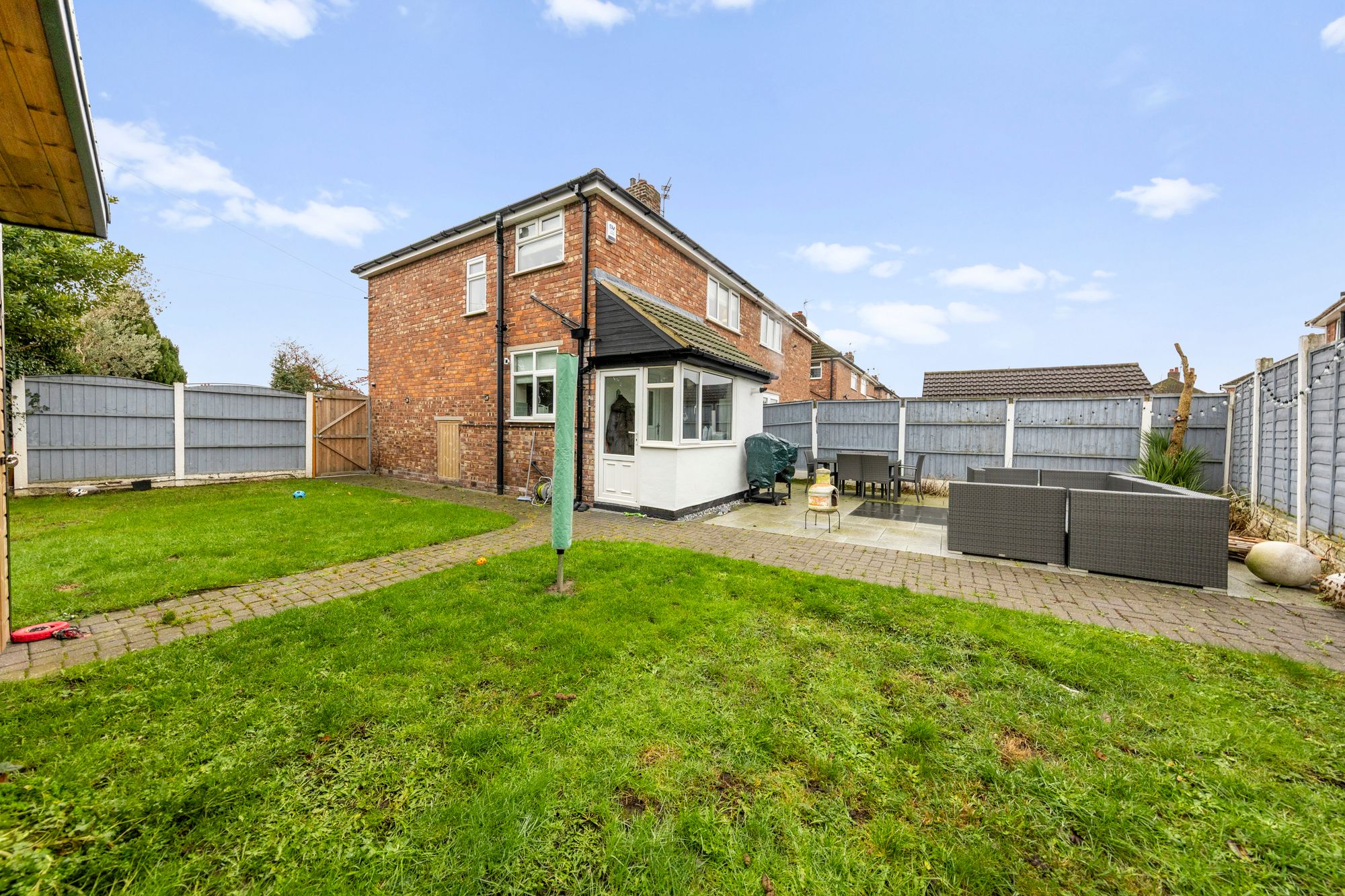 Banbury Drive, Warrington