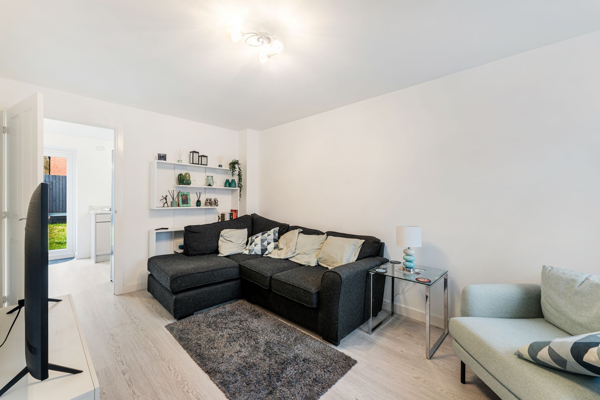 Hadfield Grove, Leigh