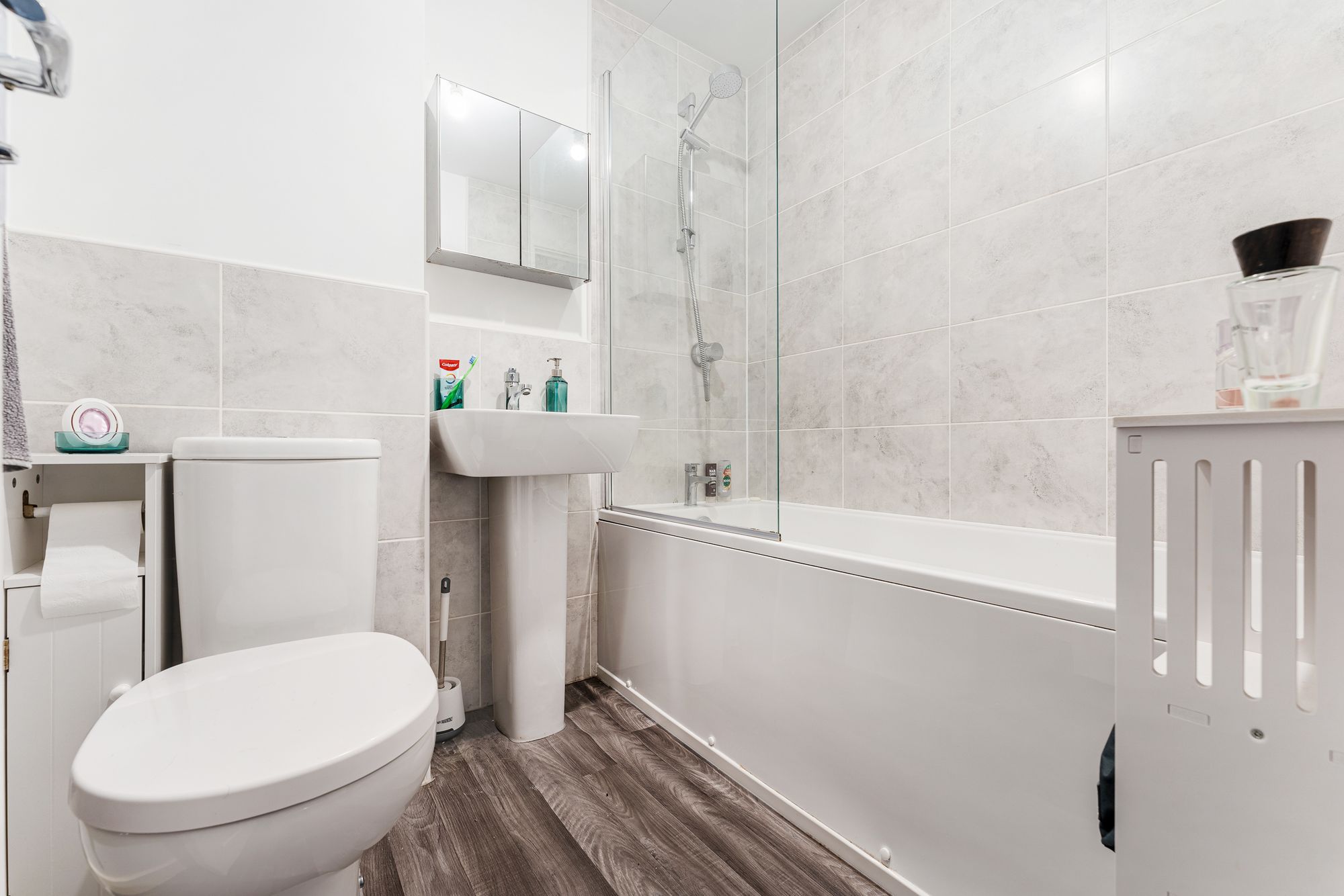 Hadfield Grove, Leigh