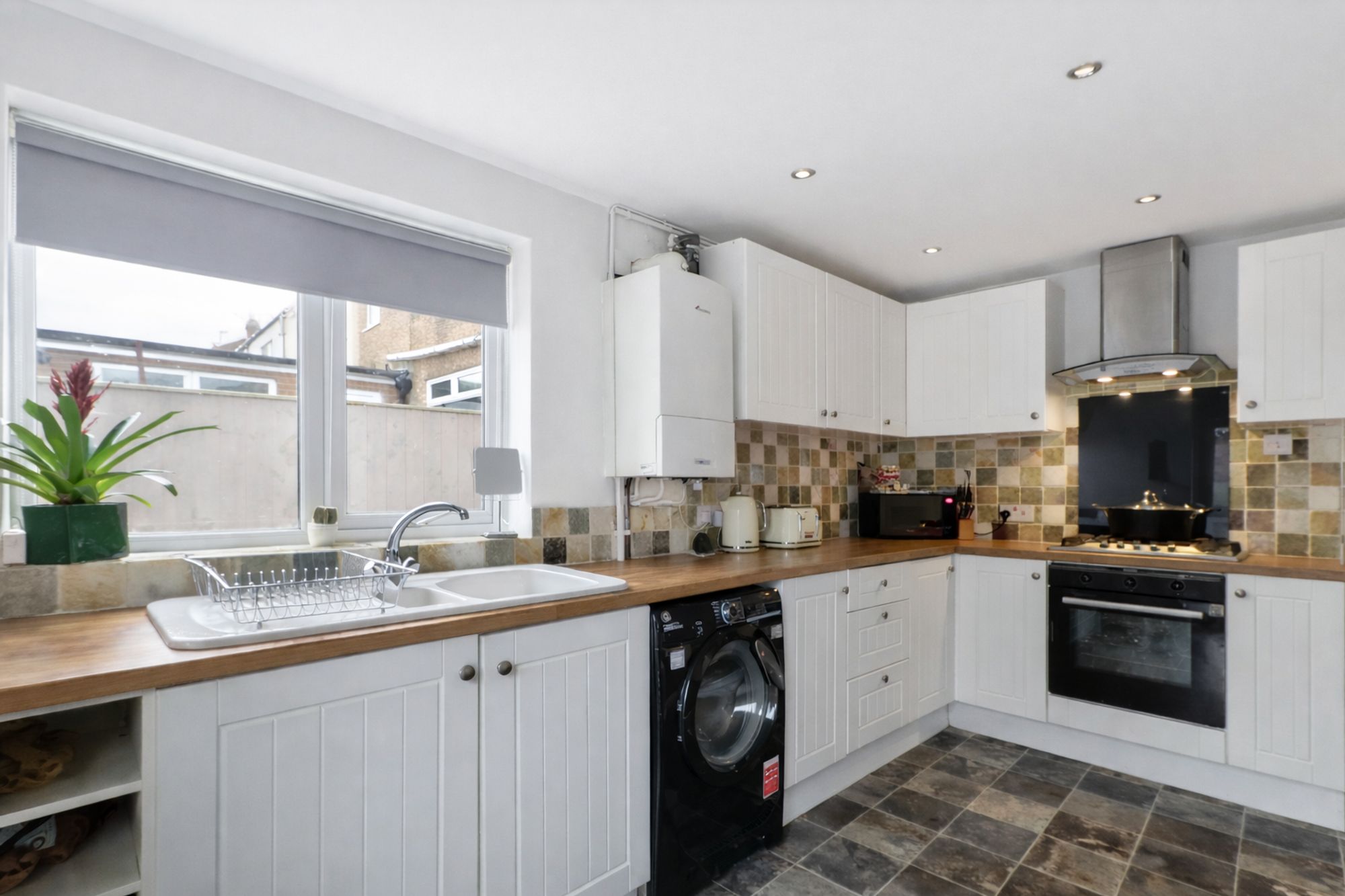 994223ef-3d07-411c-be37-04d6f776a7ea