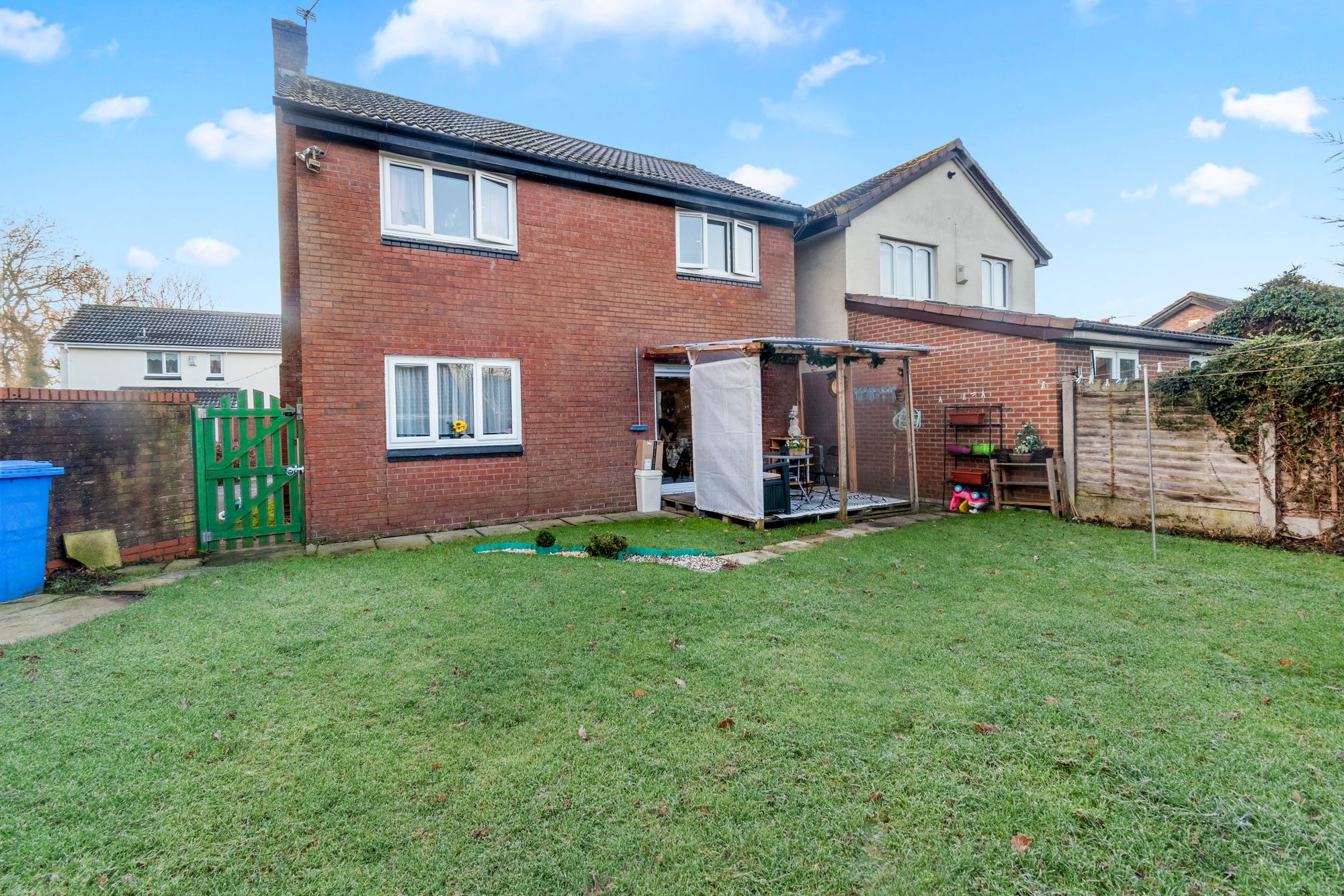 Perth Close, Warrington