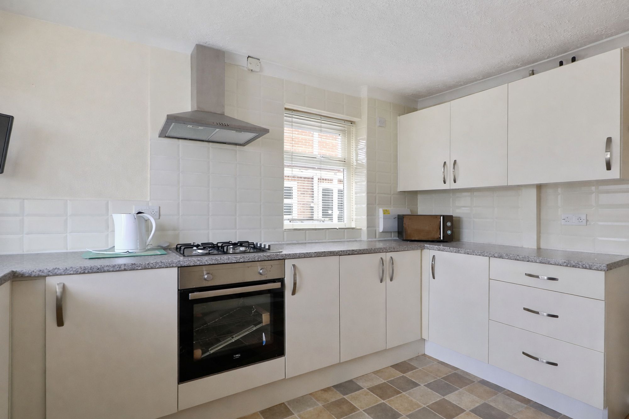 9d43a446-7260-41e8-a8c4-9950616e2e5c