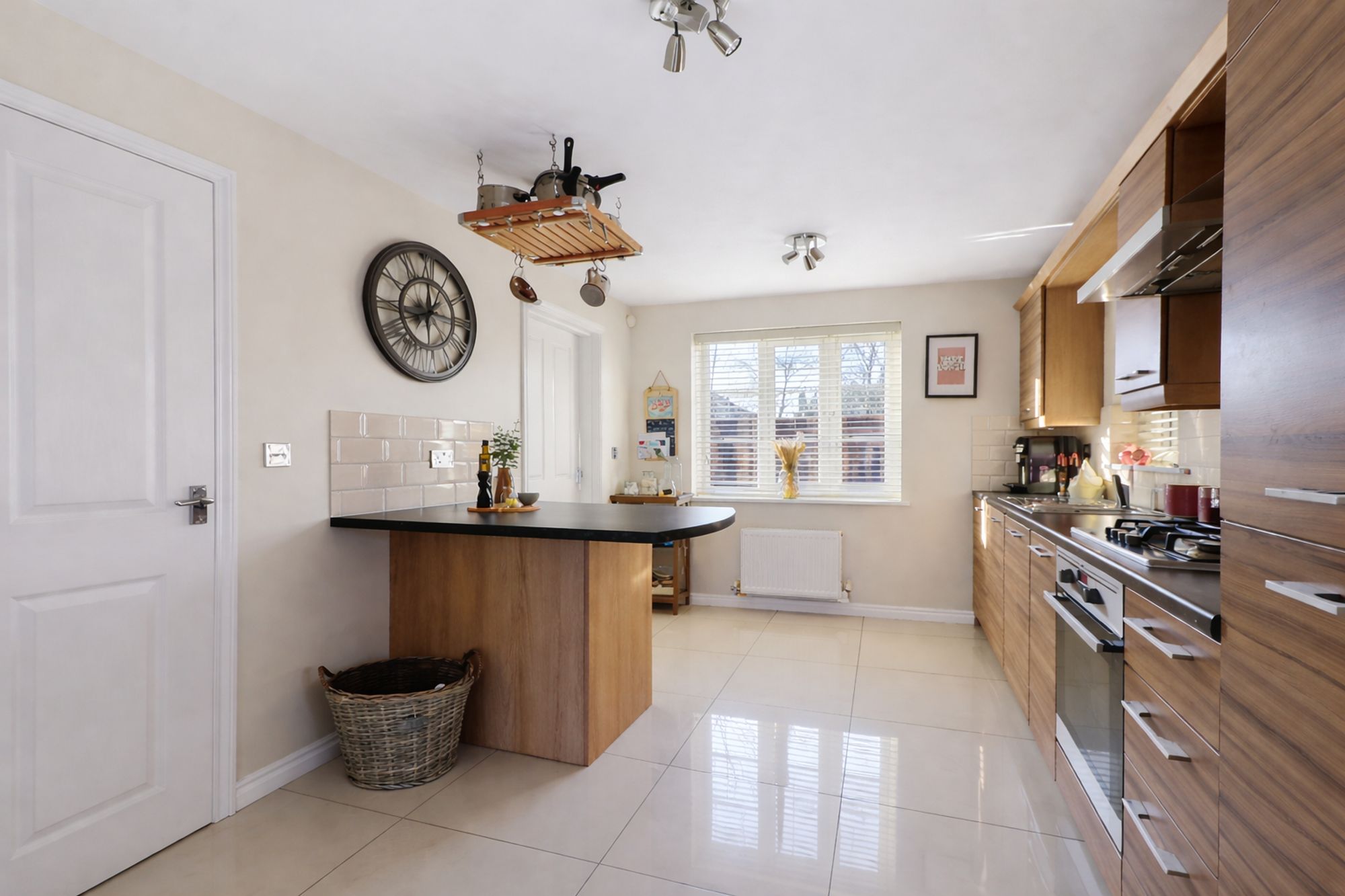 d1df562f-bb1a-4383-ad23-c9db705472de