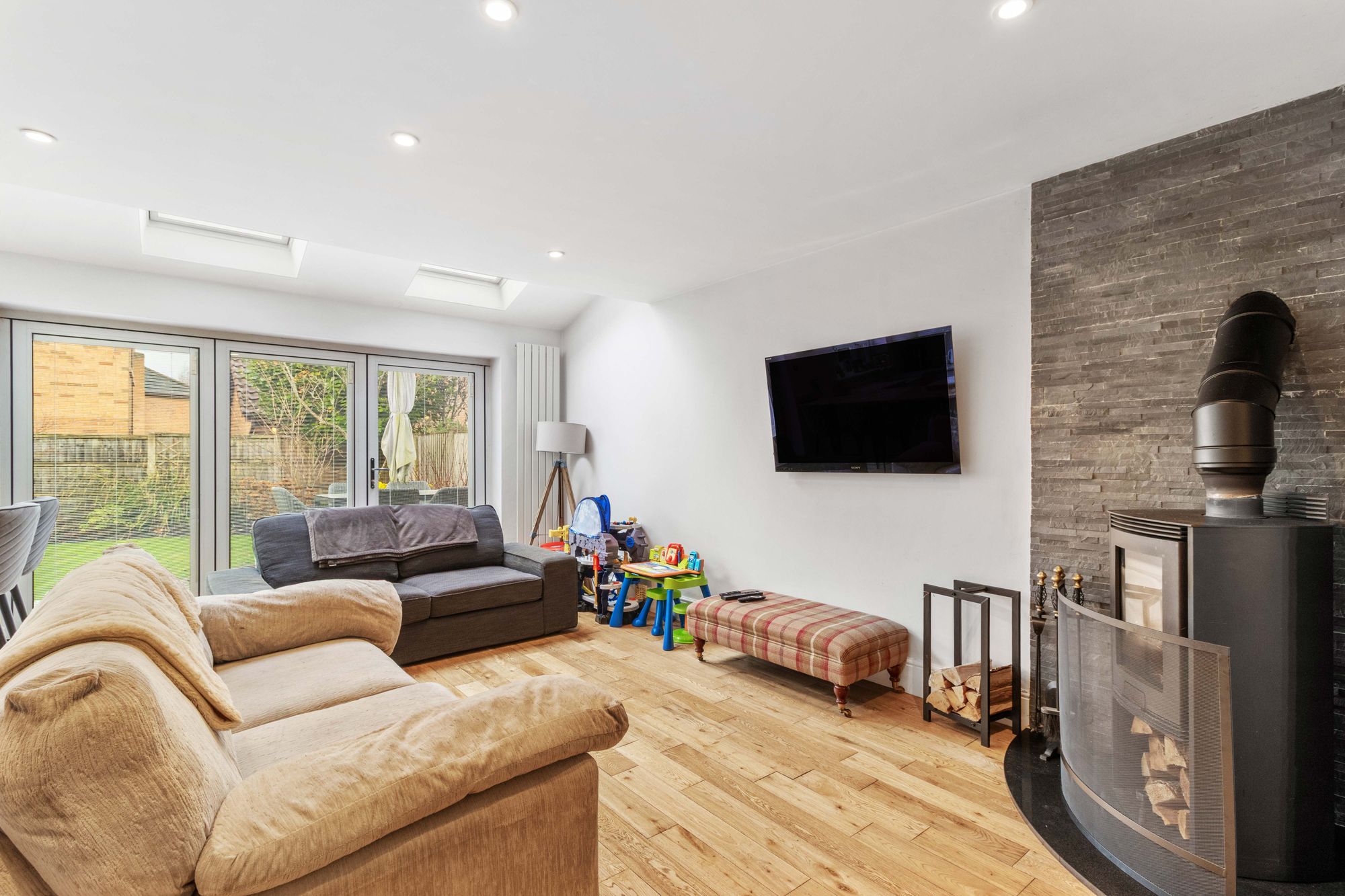 Pewterspear Green Road, Appleton, WA4