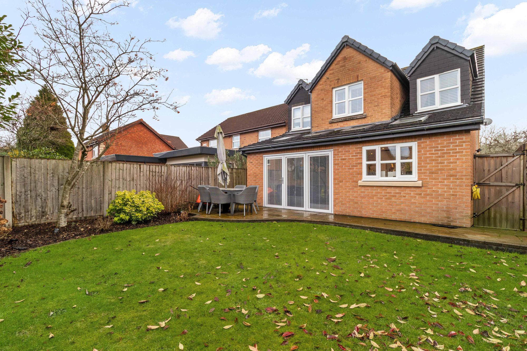 Pewterspear Green Road, Appleton, WA4