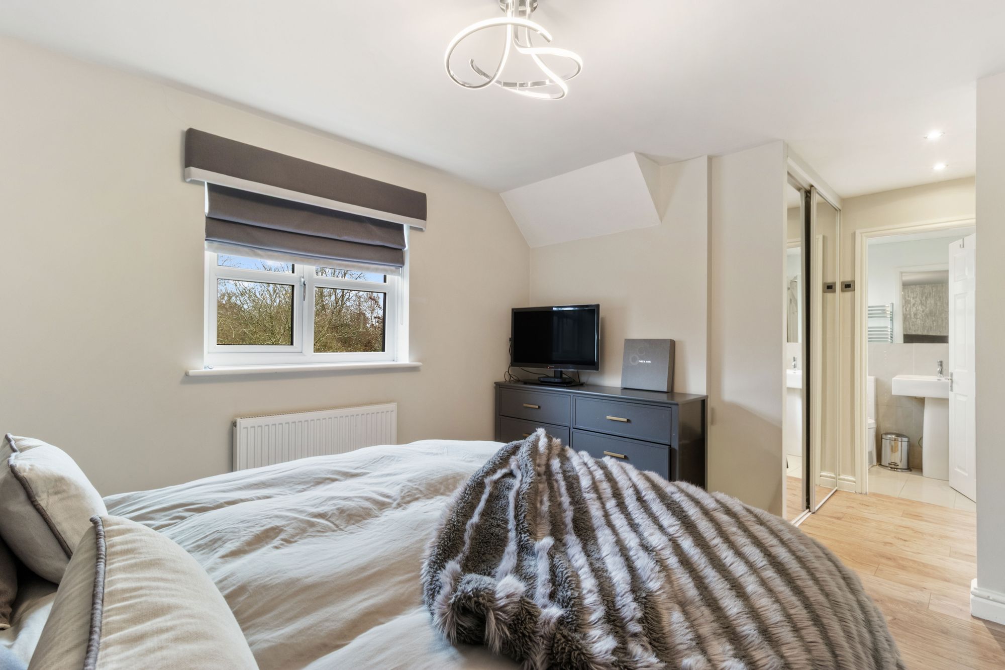 Pewterspear Green Road, Appleton, WA4