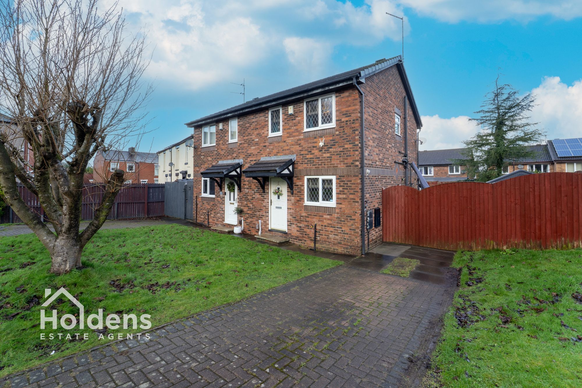 Moorgate Gardens, Blackburn, BB2