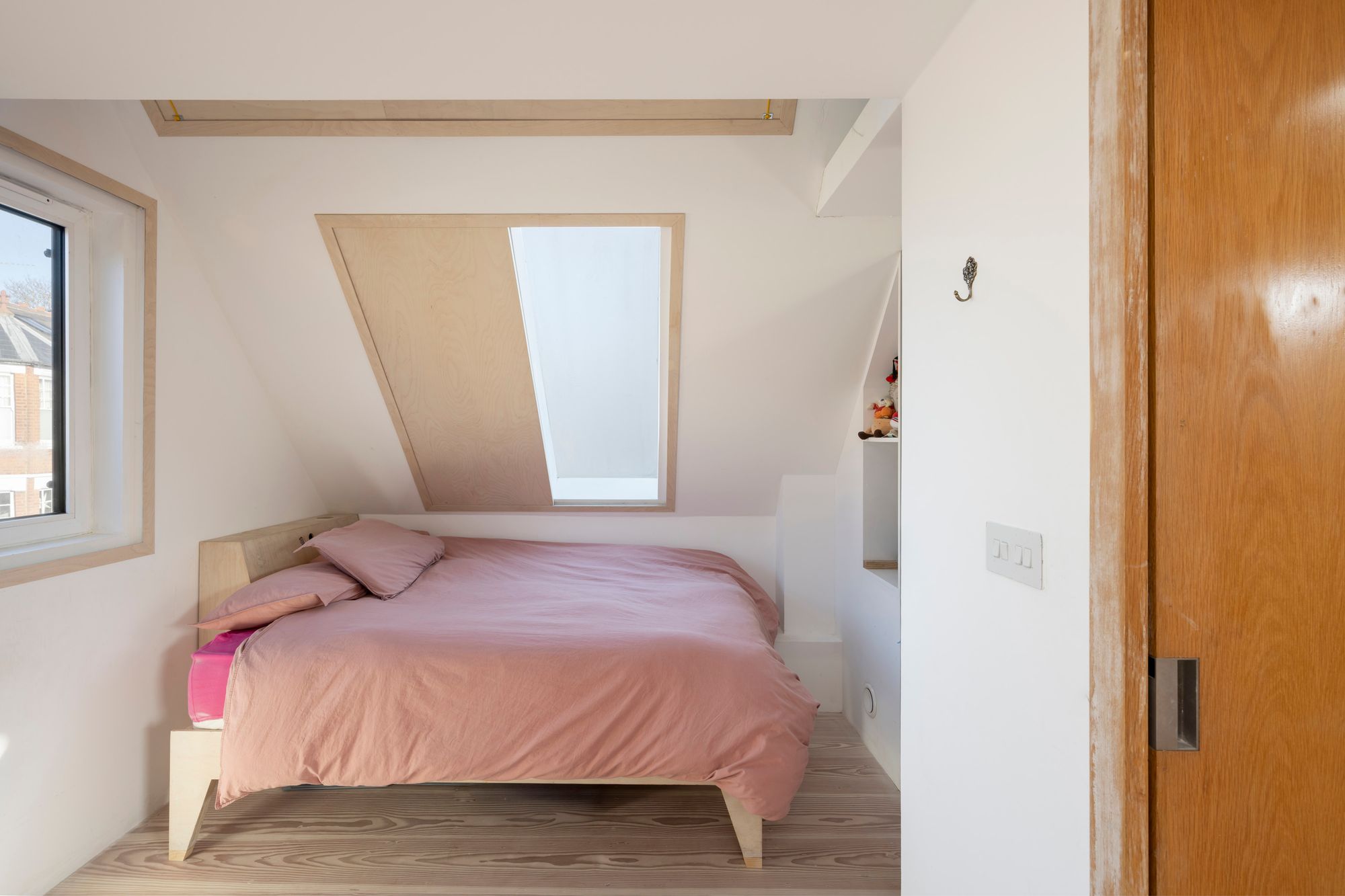 SOH Kew House For Sale Bedrooms 1